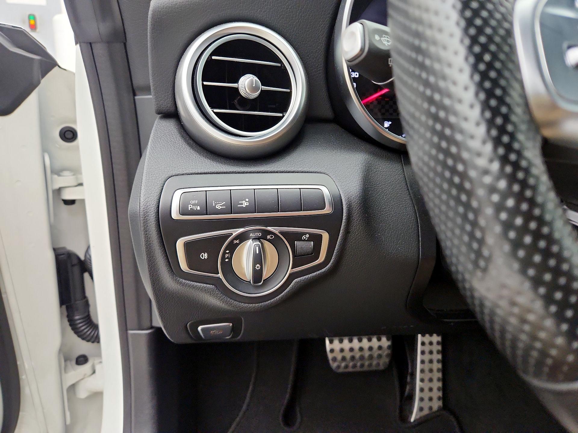 Thumbnail: 2019 Mercedes-Benz C-Class - 13