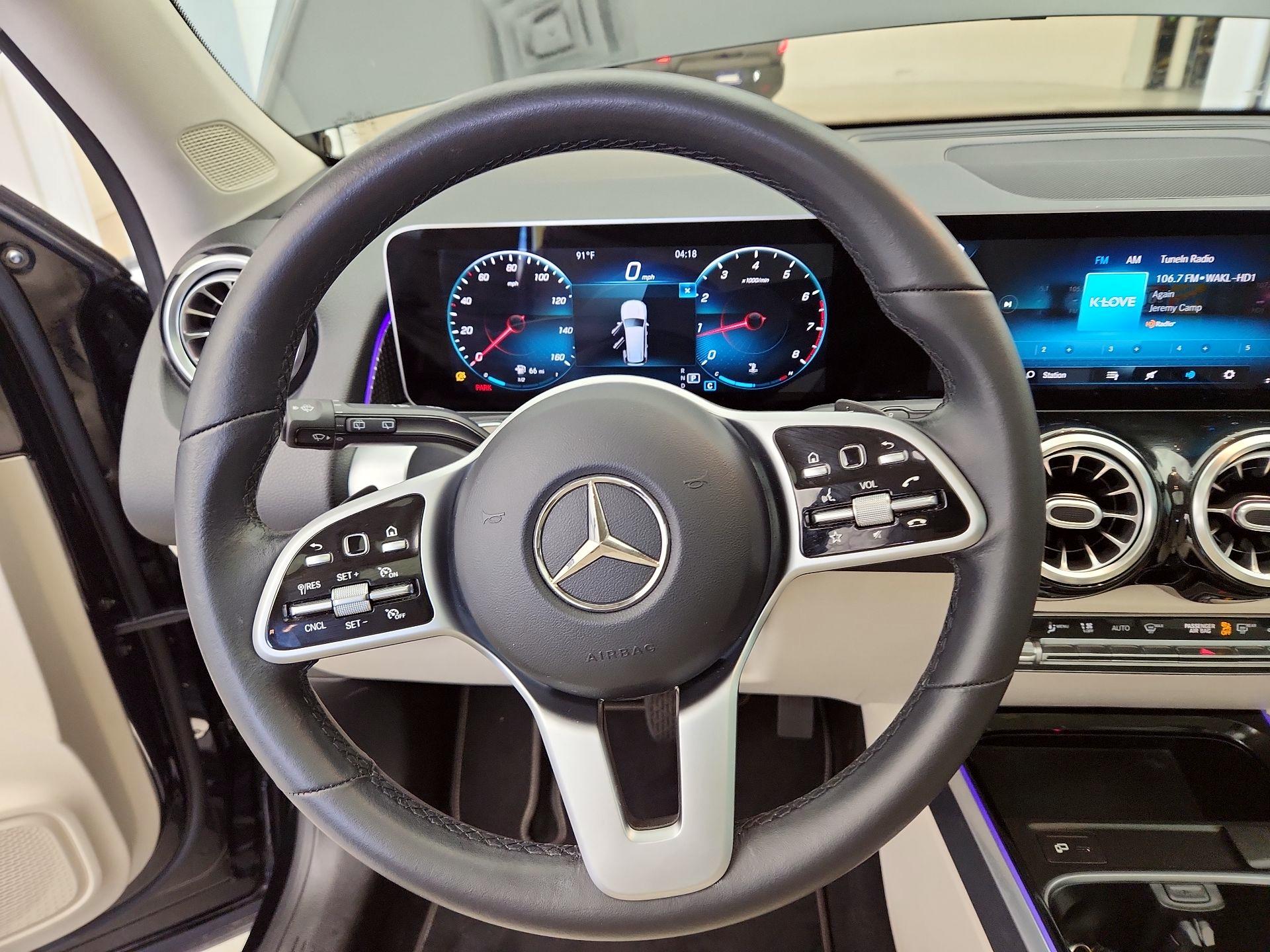 Thumbnail: 2021 Mercedes-Benz GLB - 10