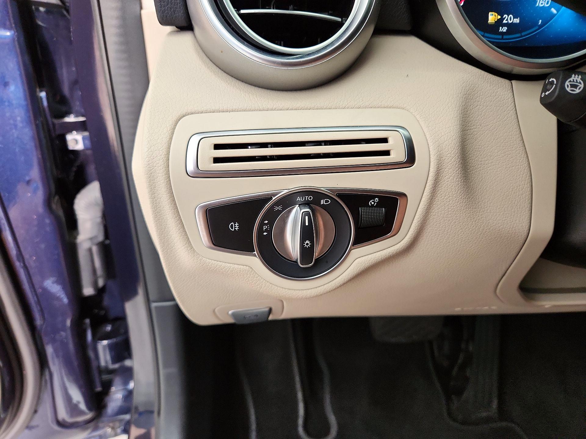 Thumbnail: 2021 Mercedes-Benz C-Class - 13