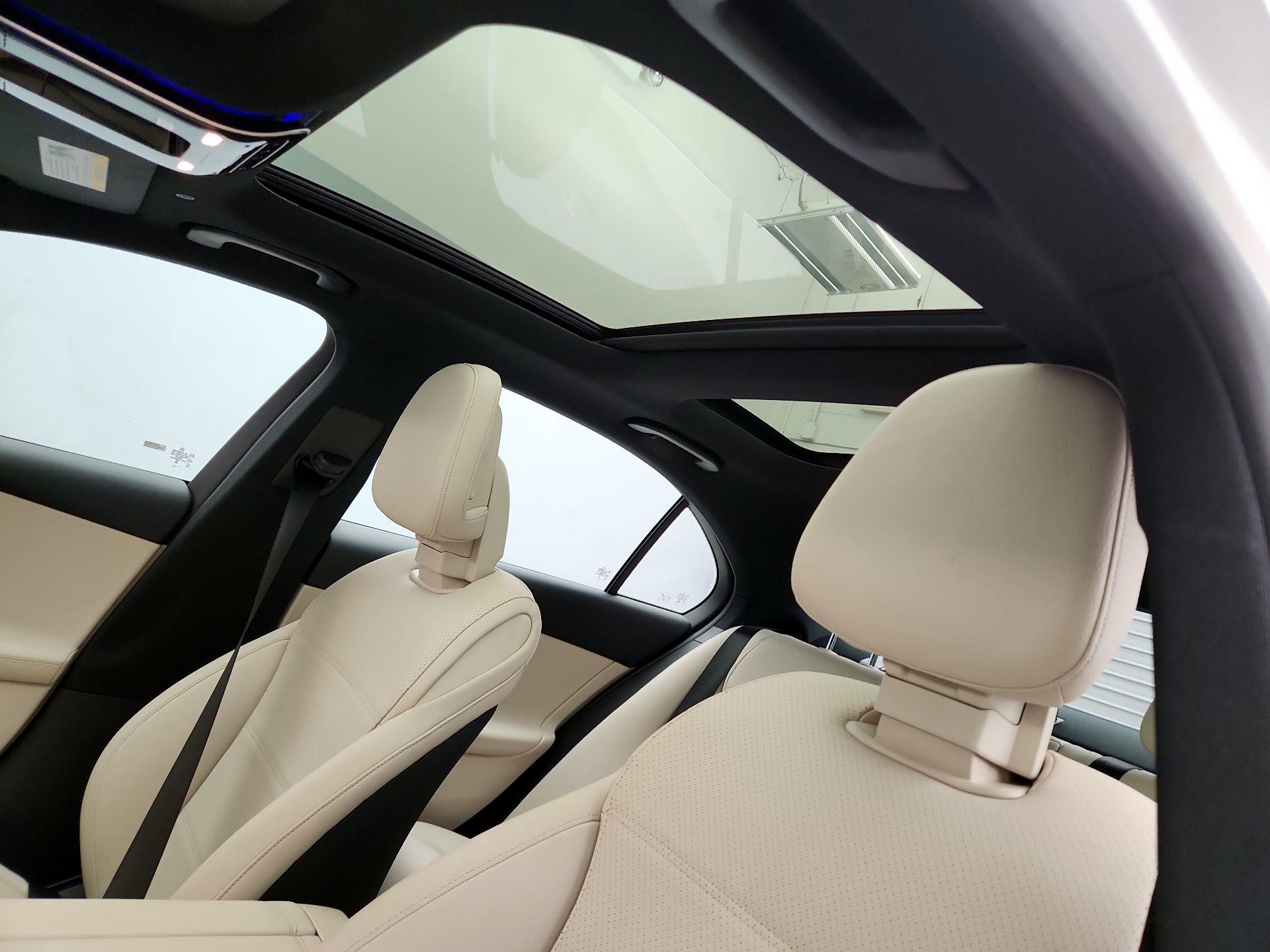 Thumbnail: 2023 Mercedes-Benz C-Class - 19