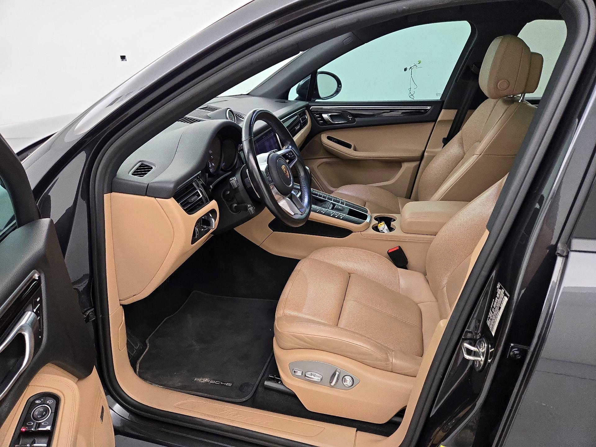 Thumbnail: 2021 Porsche Macan - 11