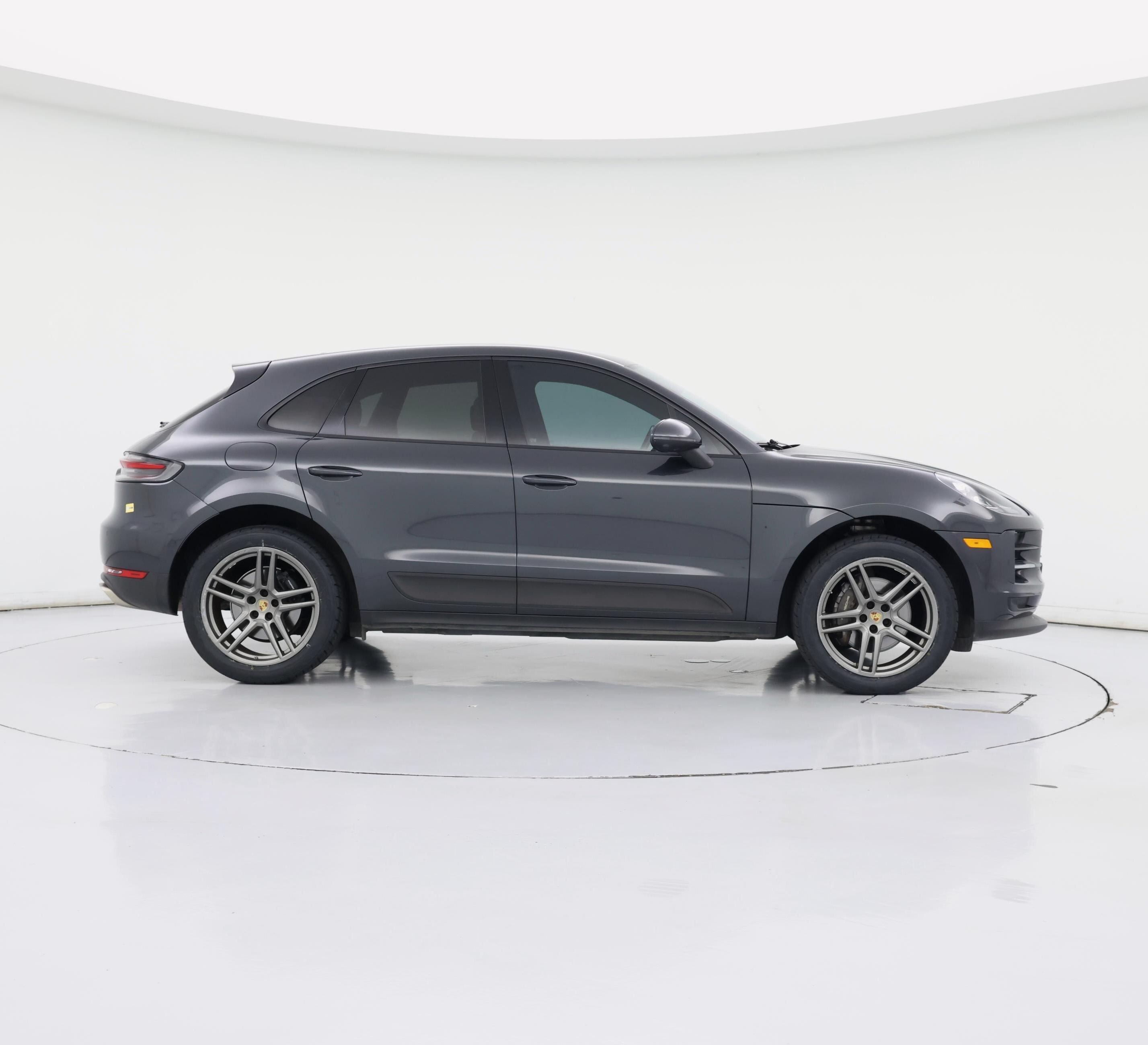 Thumbnail: 2021 Porsche Macan - 7