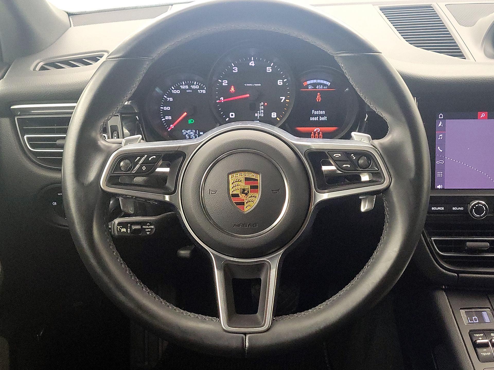 Thumbnail: 2021 Porsche Macan - 10