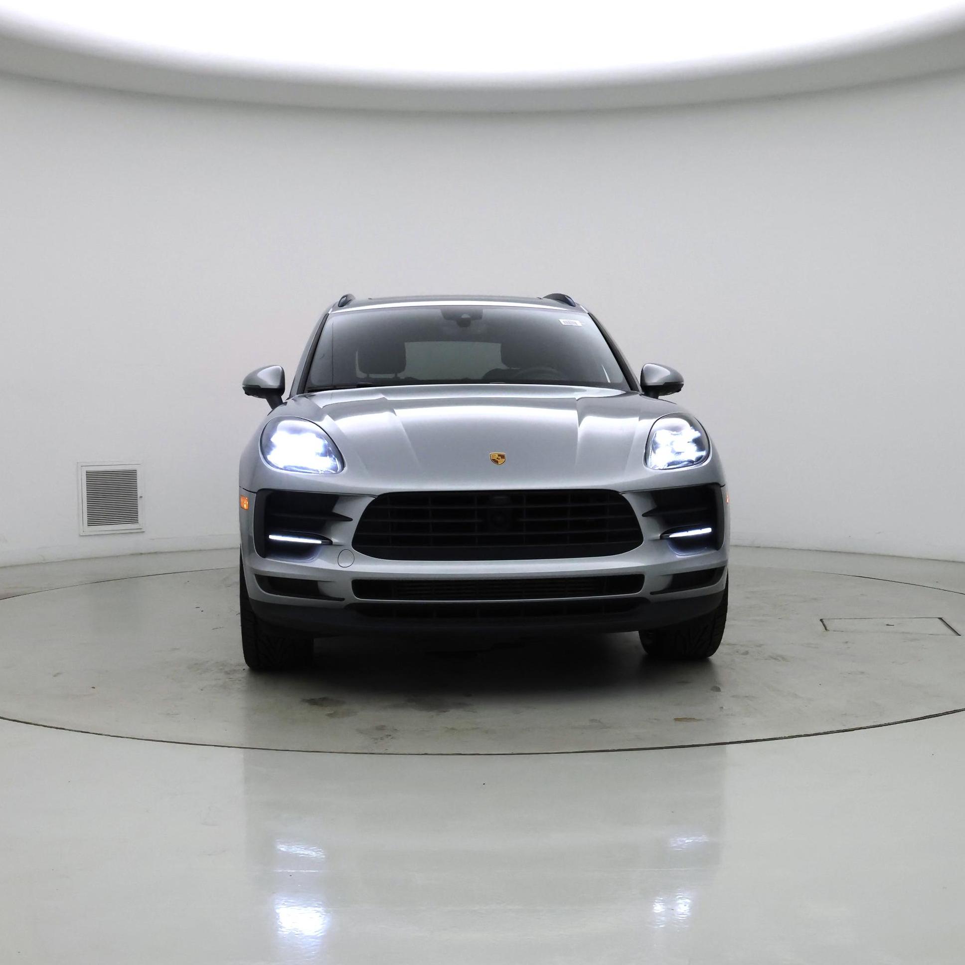 Thumbnail: 2021 Porsche Macan - 5