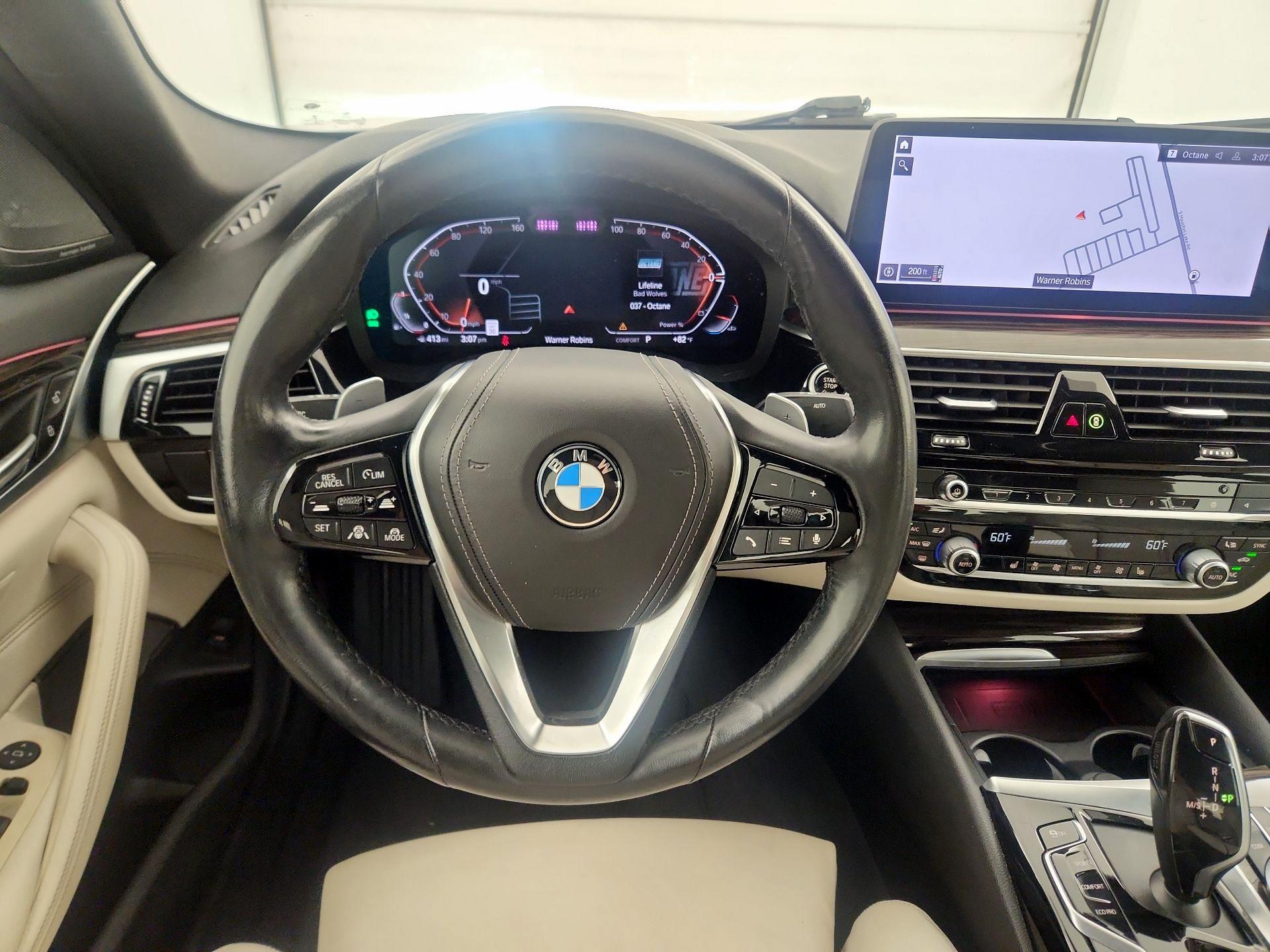 Thumbnail: 2021 BMW 5 Series - 10