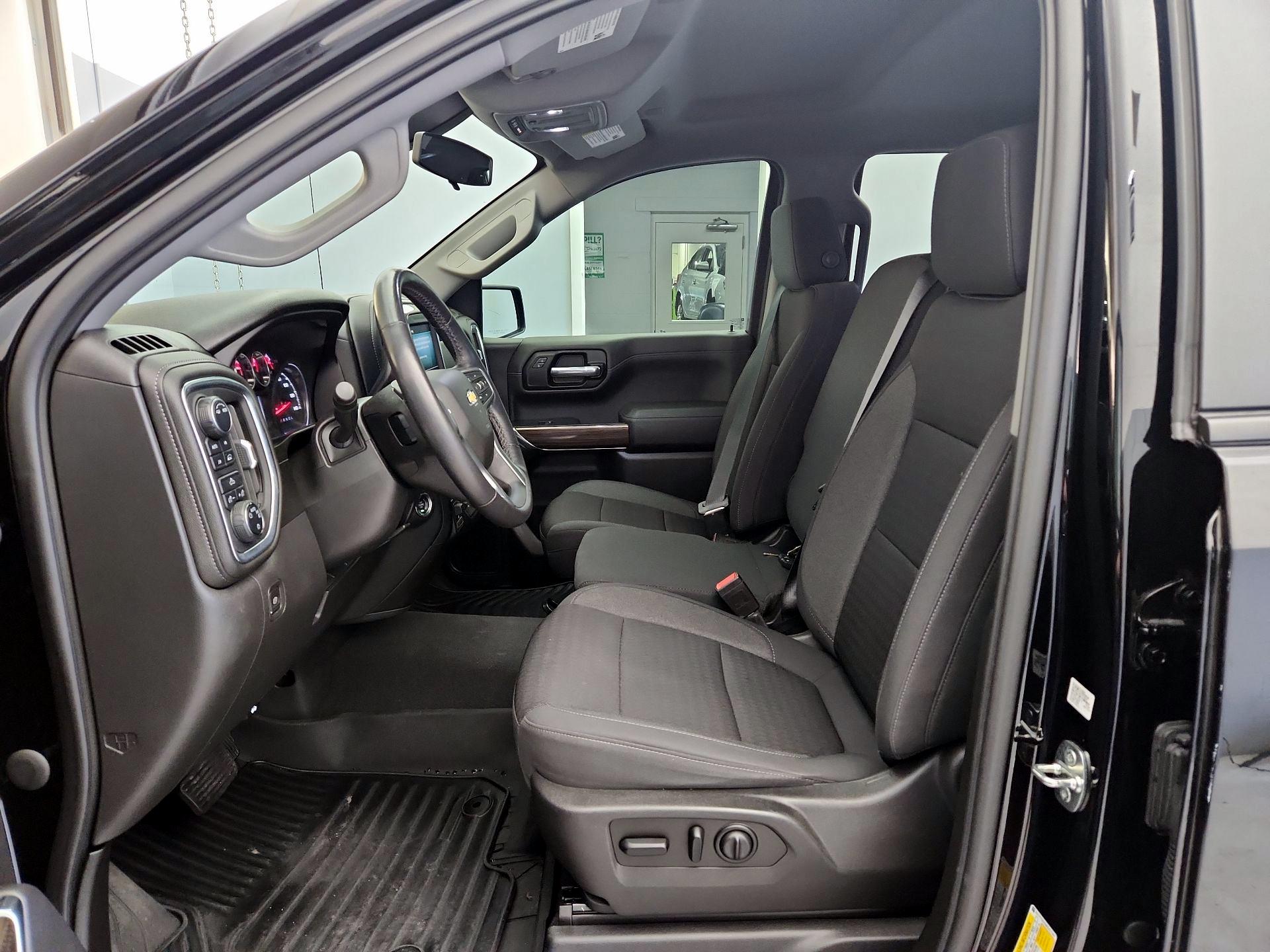 Thumbnail: 2021 Chevrolet Silverado 1500 - 11
