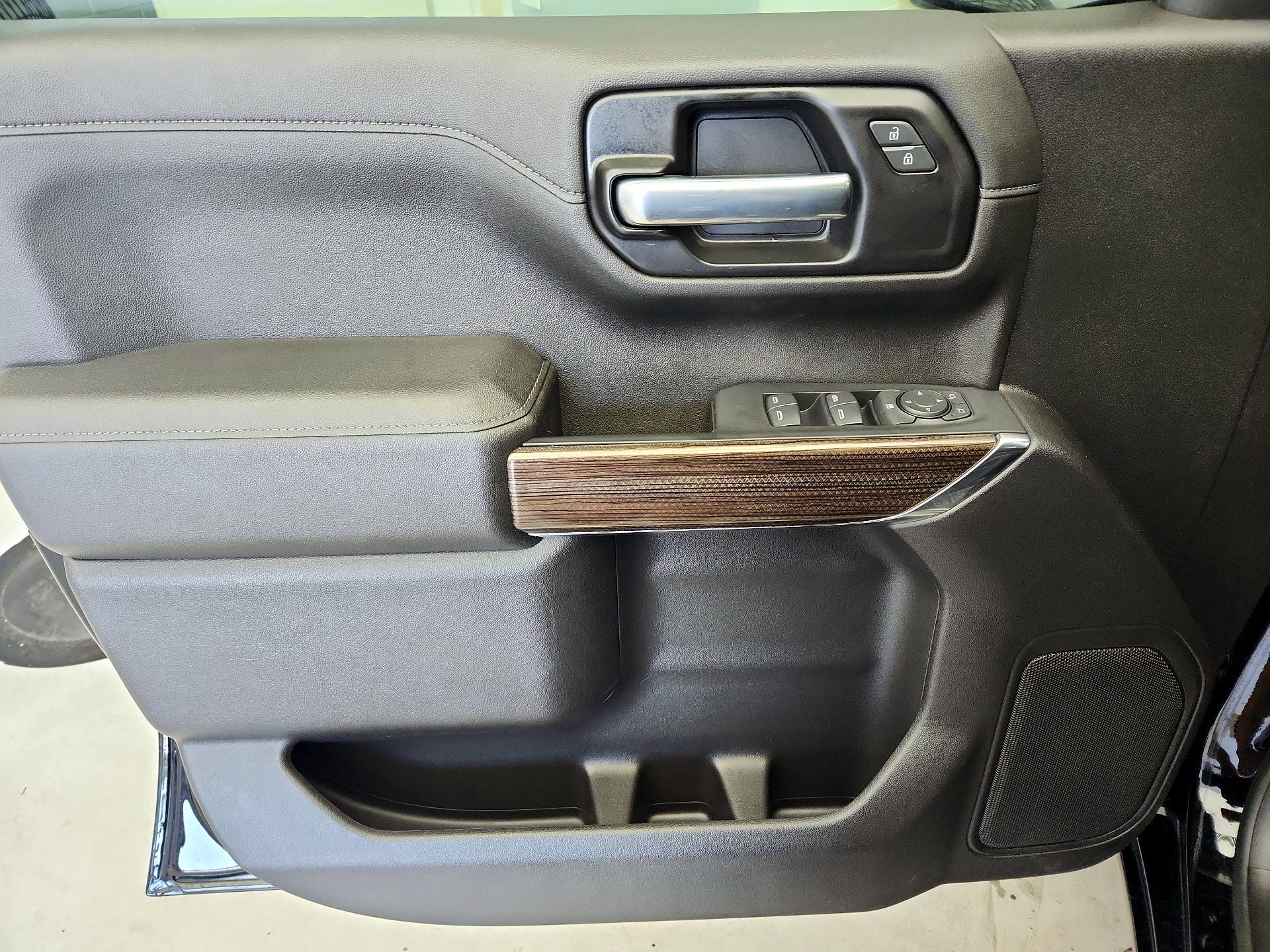 Thumbnail: 2021 Chevrolet Silverado 1500 - 12