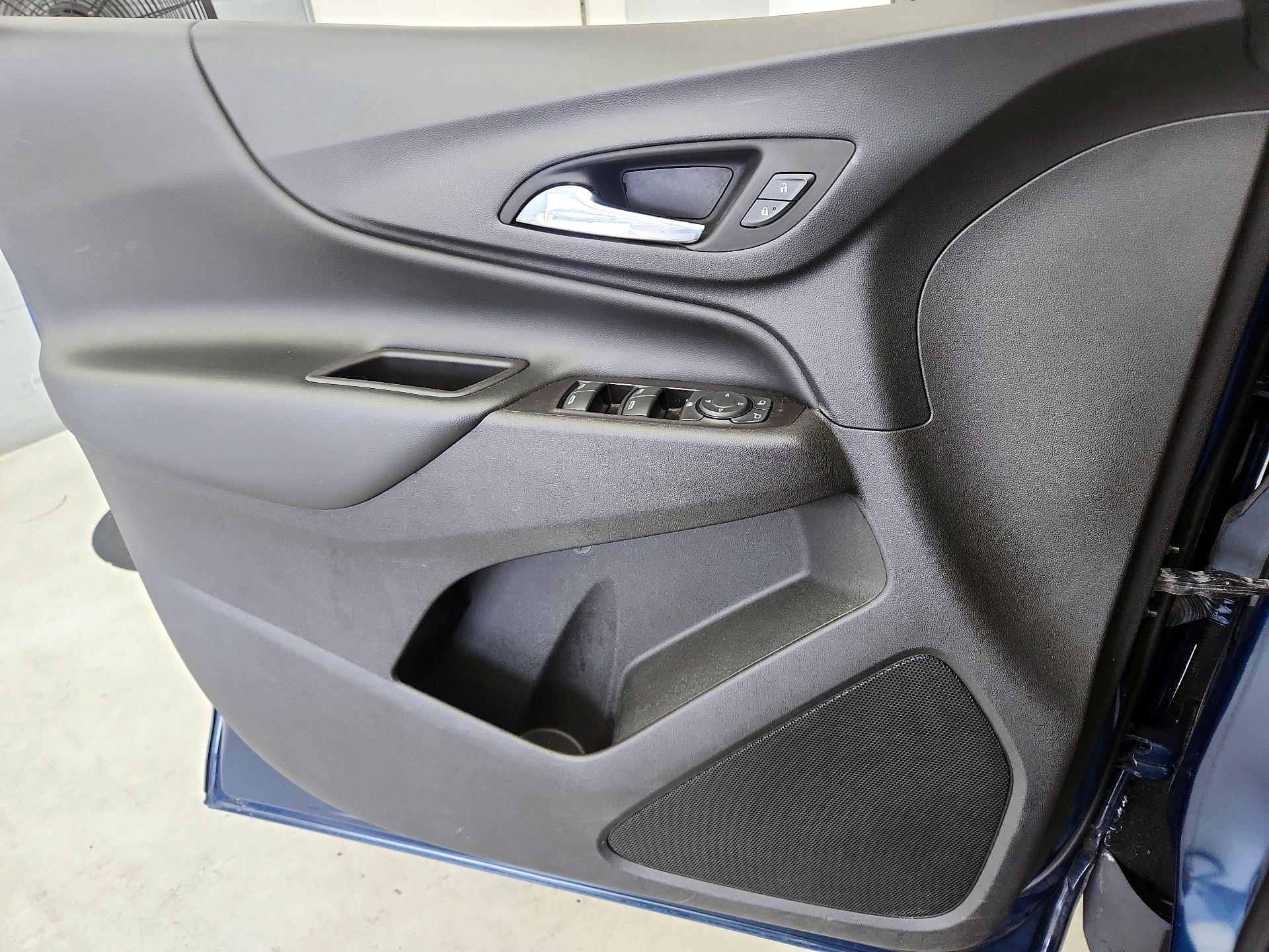 Thumbnail: 2021 Chevrolet Equinox - 12