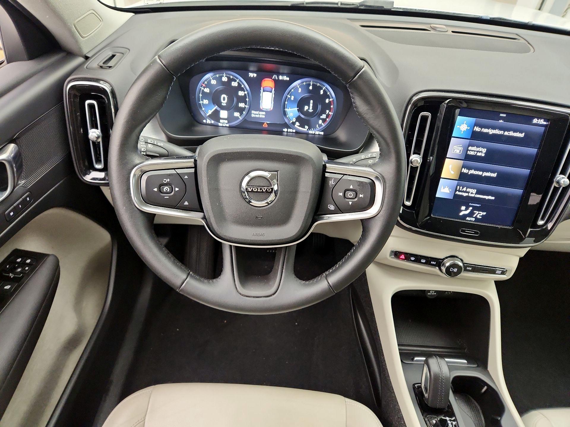 Thumbnail: 2021 Volvo XC40 - 10