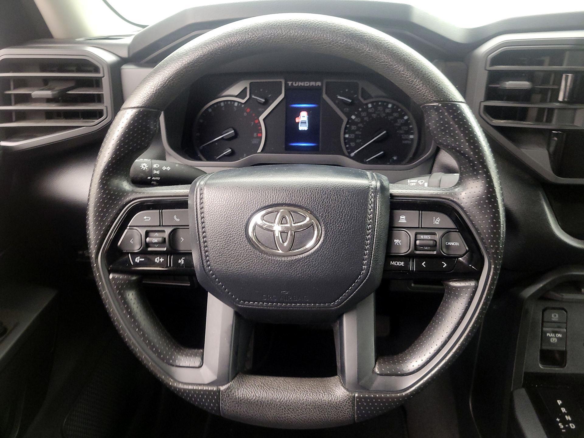 Thumbnail: 2022 Toyota Tundra - 10