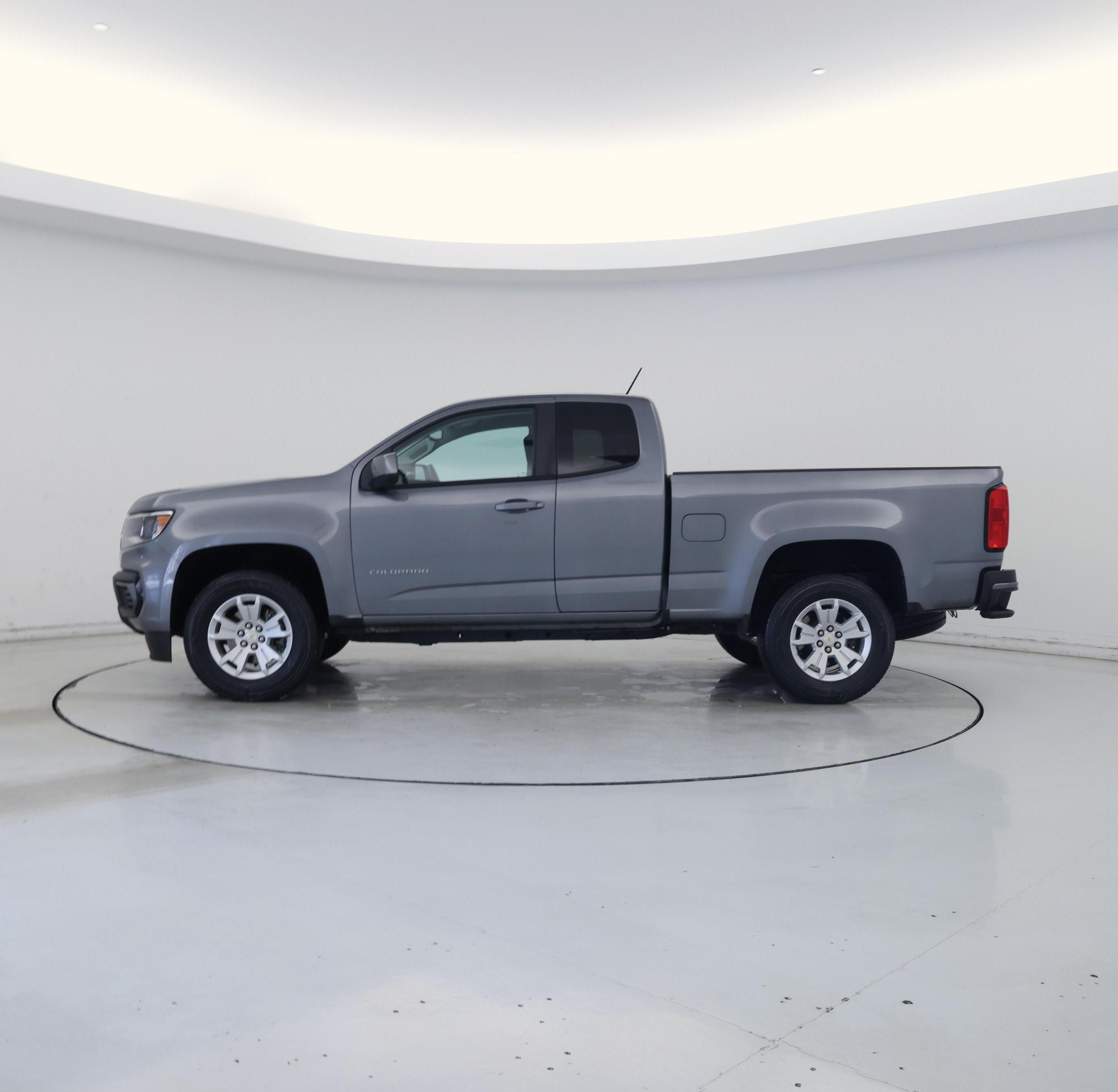 Thumbnail: 2022 Chevrolet Colorado - 3