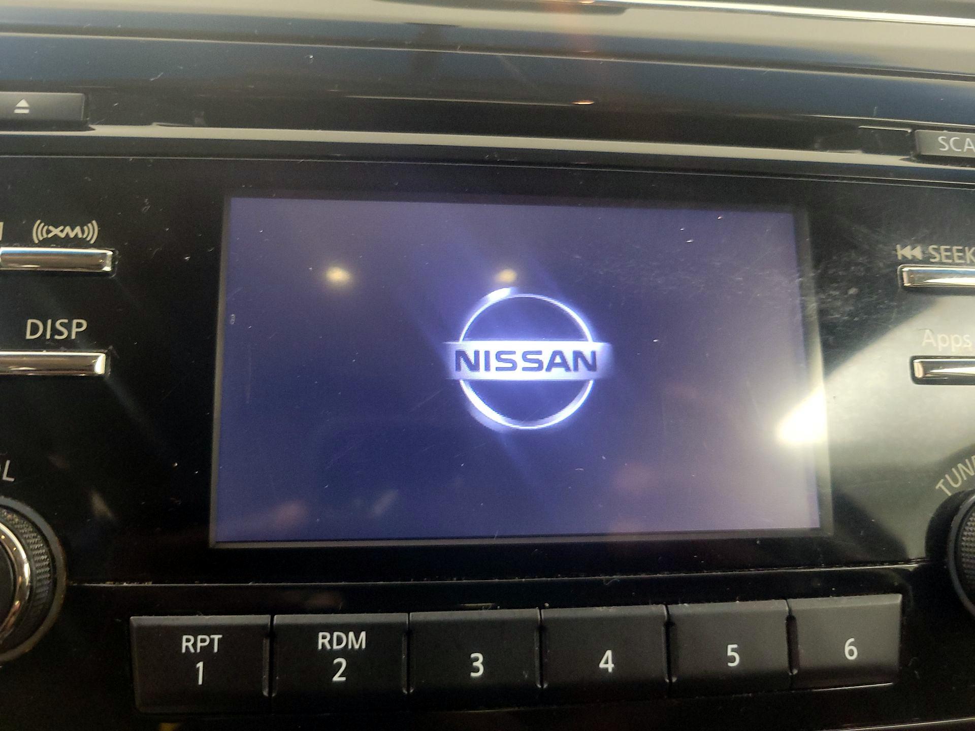 Thumbnail: 2015 Nissan Altima - 15