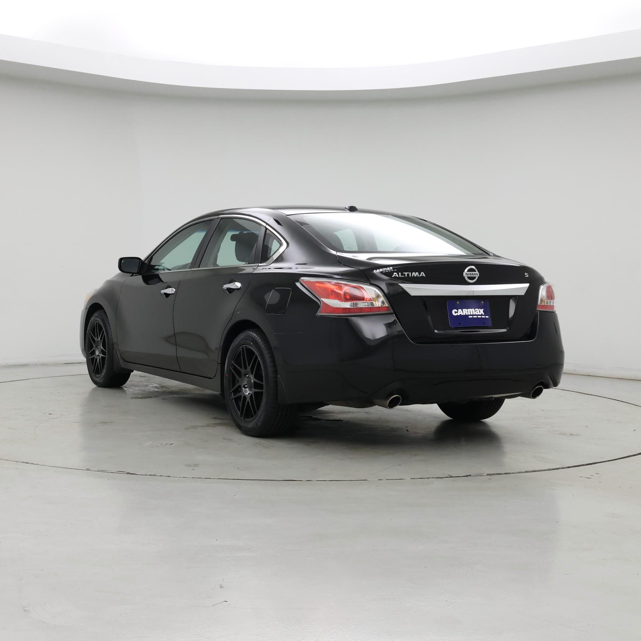 Thumbnail: 2015 Nissan Altima - 2