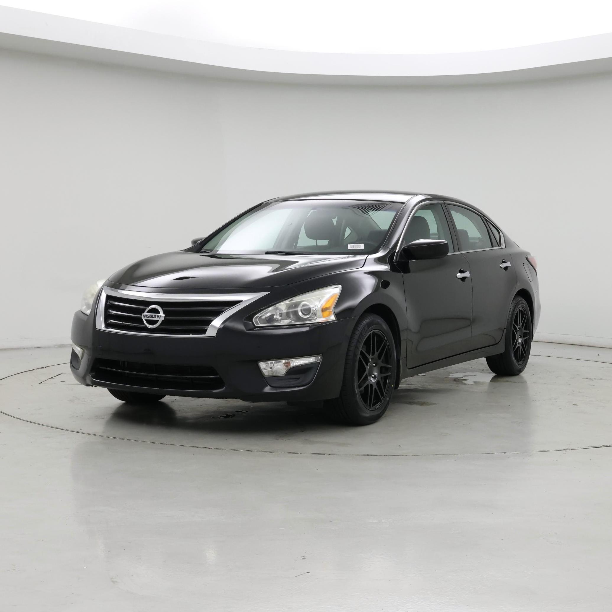 Thumbnail: 2015 Nissan Altima - 4
