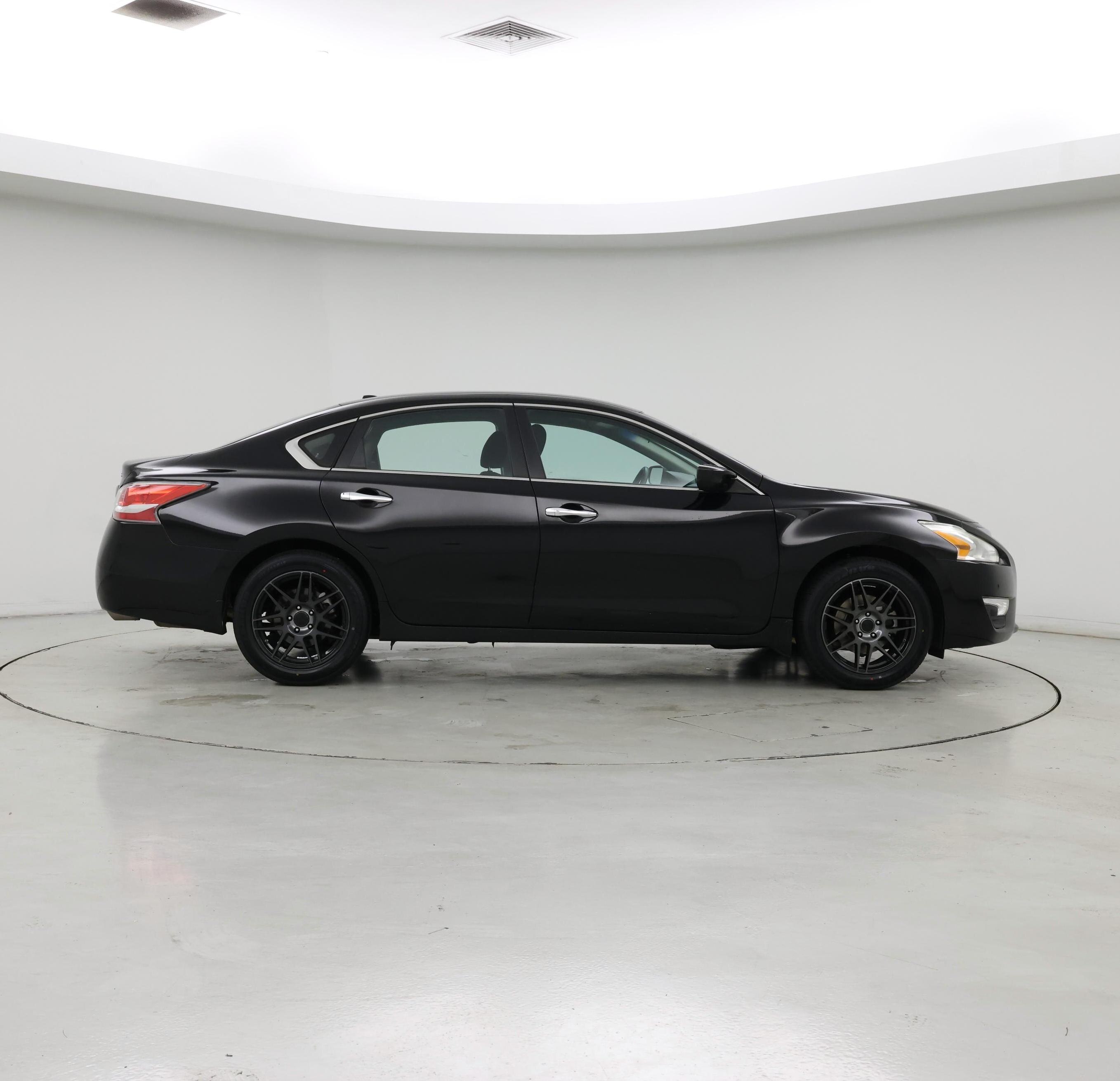 Thumbnail: 2015 Nissan Altima - 7