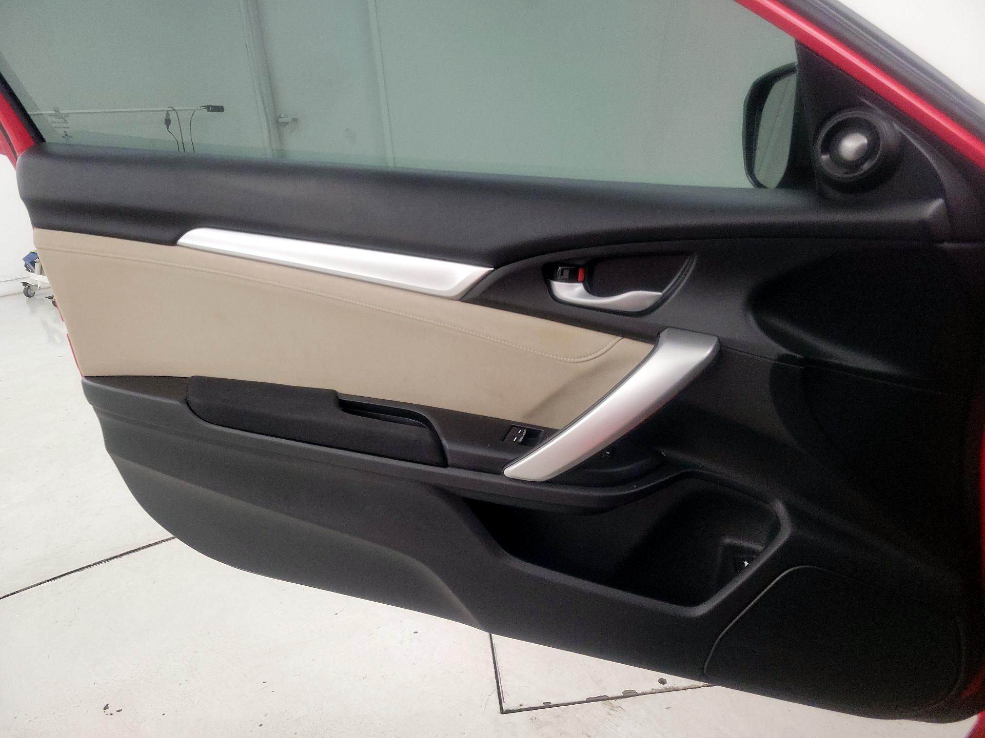 Thumbnail: 2017 Honda Civic - 12