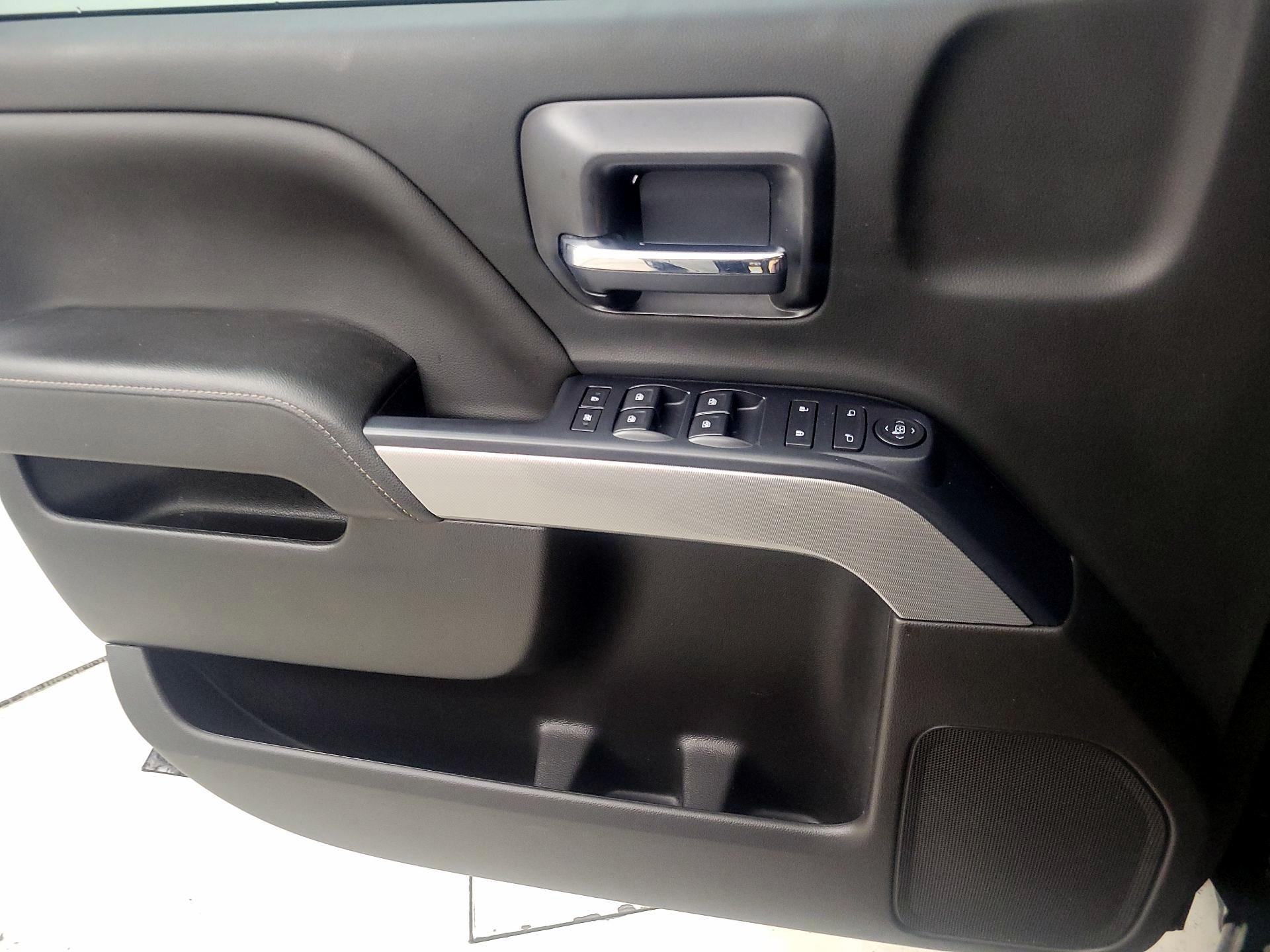 Thumbnail: 2018 Chevrolet Silverado 1500 - 12