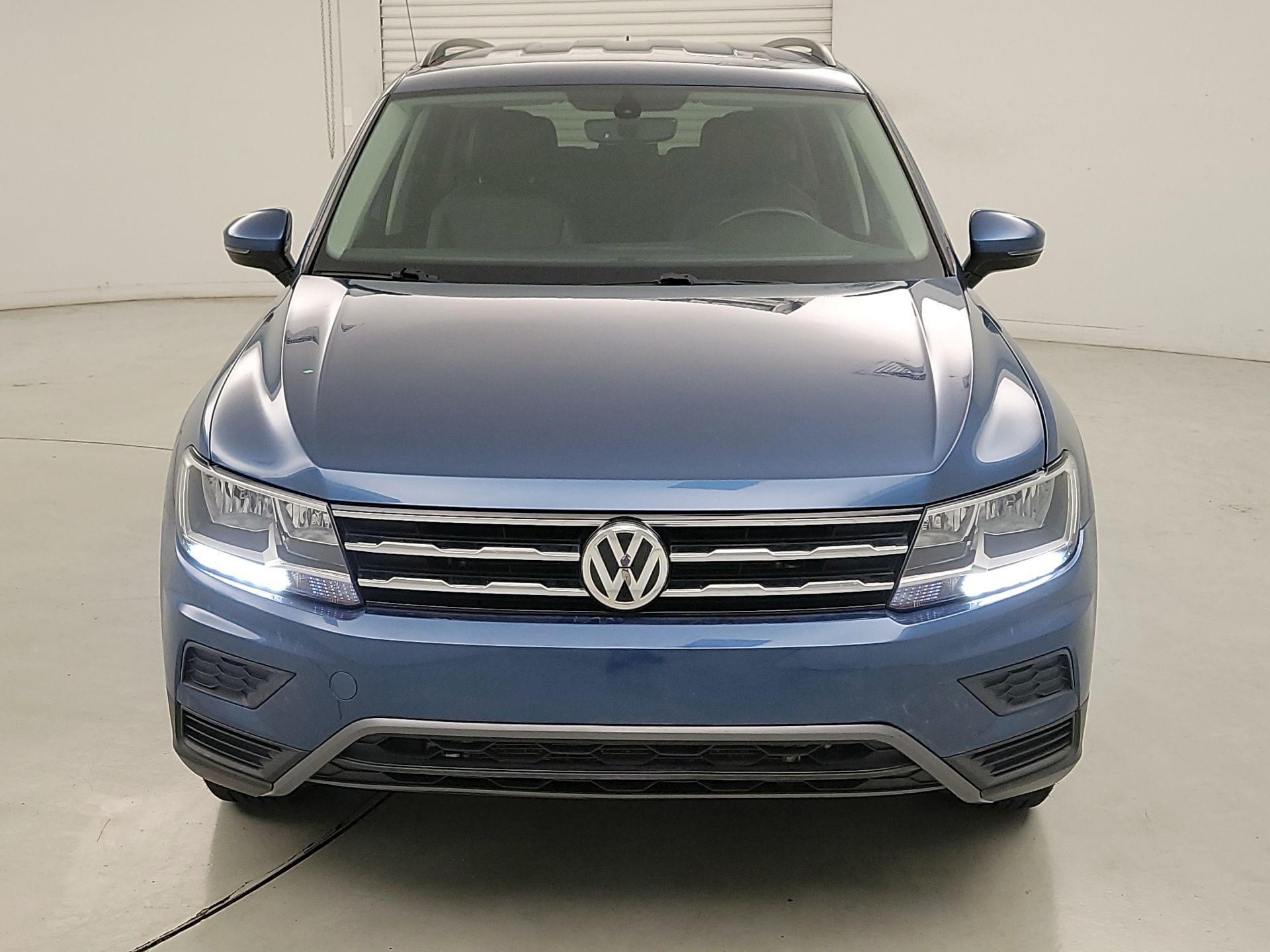 Thumbnail: 2020 Volkswagen Tiguan - 2