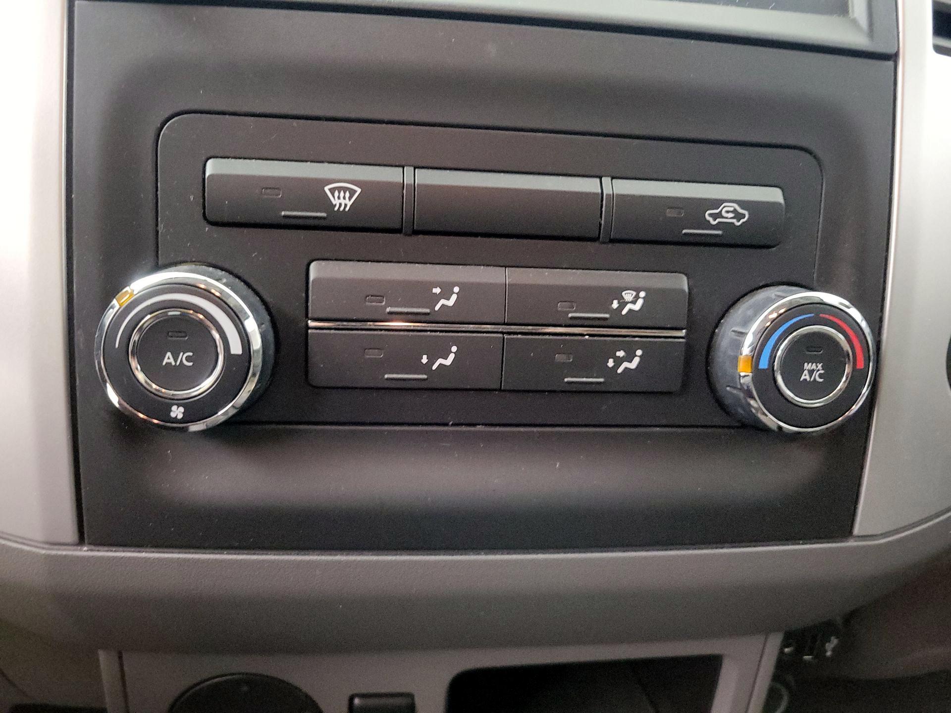 Thumbnail: 2019 Nissan Frontier - 16