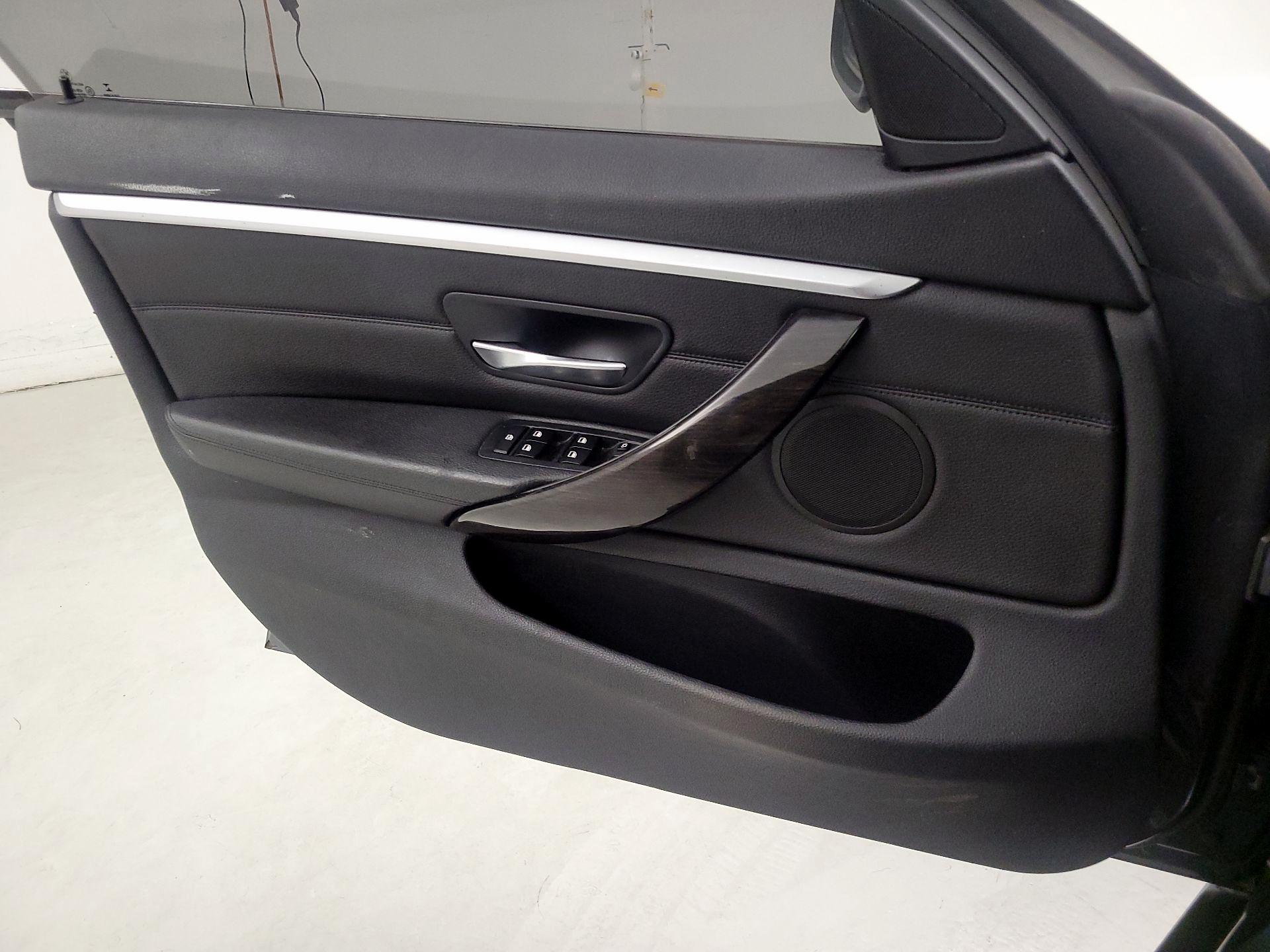 Thumbnail: 2016 BMW 4 Series - 10