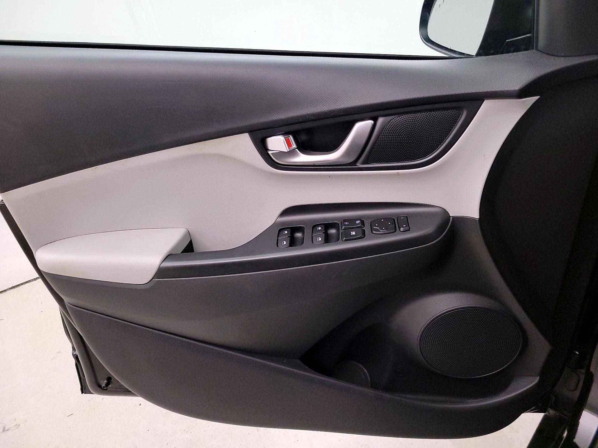 Thumbnail: 2022 Hyundai Kona - 12