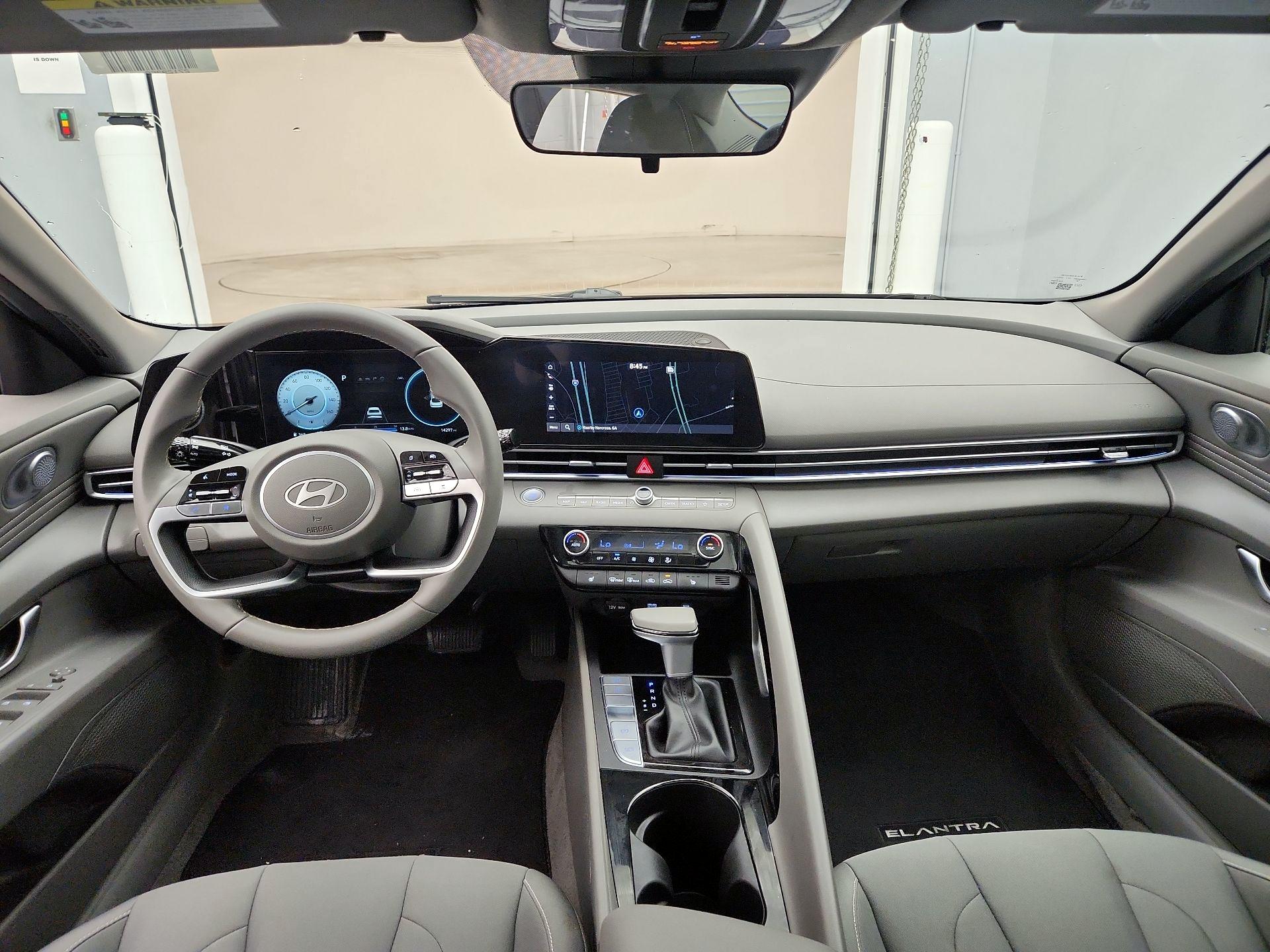 Thumbnail: 2024 Hyundai Elantra - 9