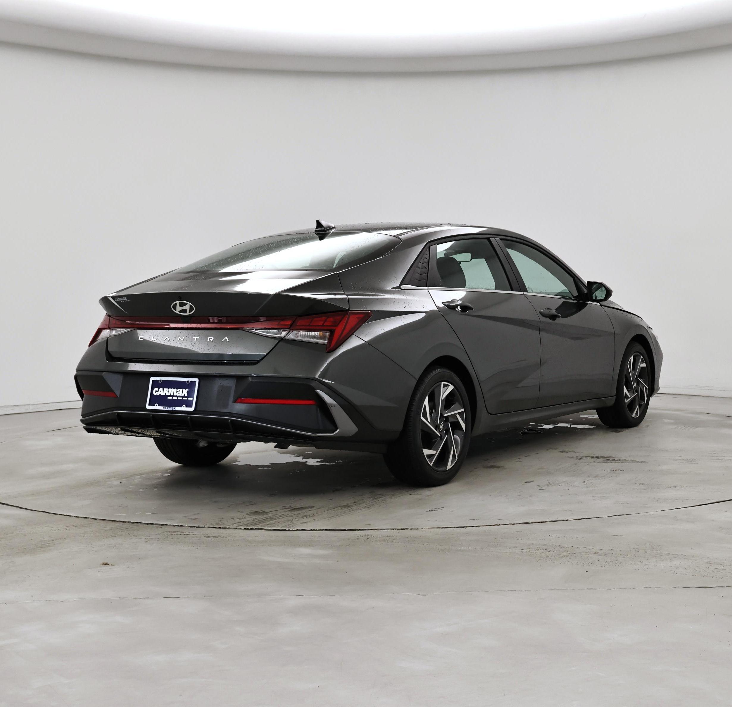 Thumbnail: 2024 Hyundai Elantra - 8
