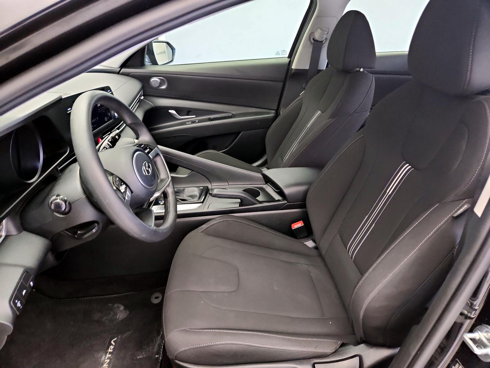 Thumbnail: 2023 Hyundai Elantra - 11