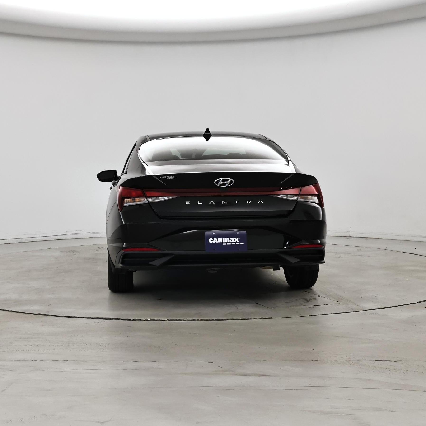 Thumbnail: 2023 Hyundai Elantra - 6