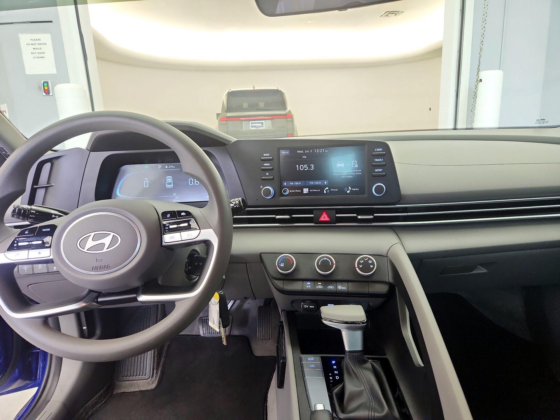 Thumbnail: 2024 Hyundai Elantra - 9