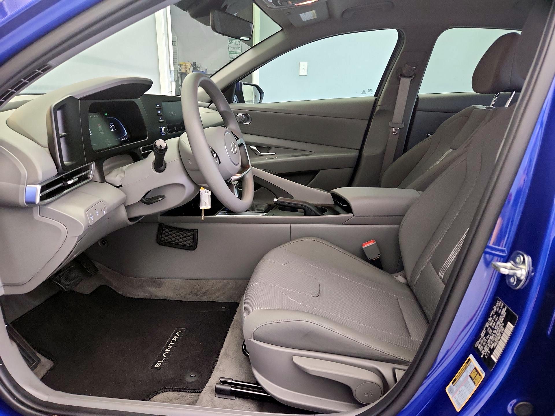 Thumbnail: 2024 Hyundai Elantra - 11
