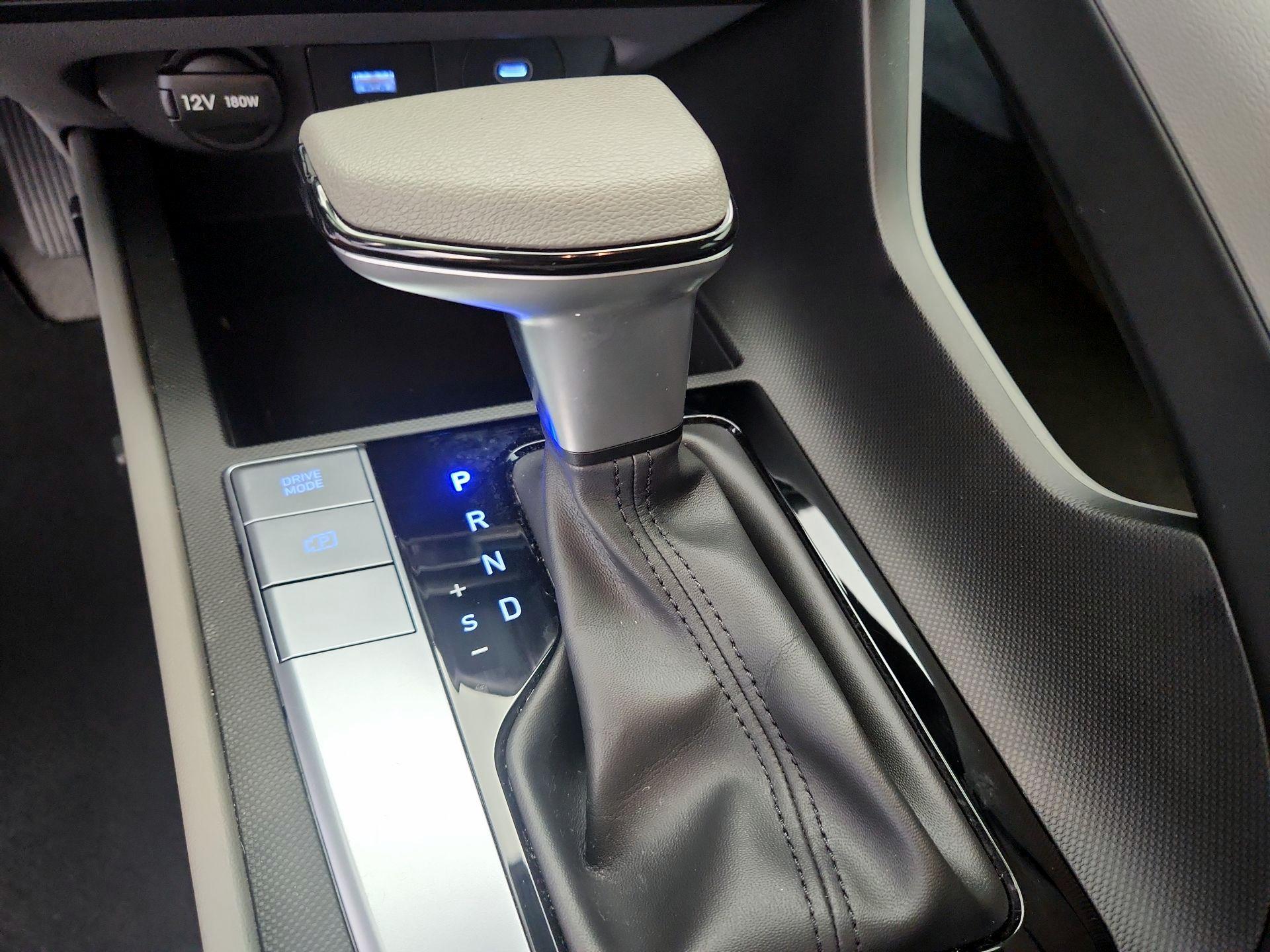 Thumbnail: 2024 Hyundai Elantra - 17