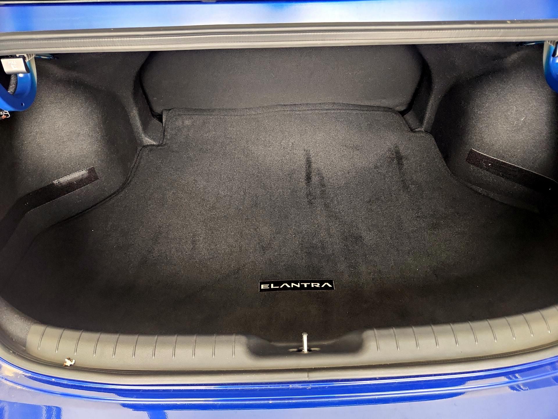 Thumbnail: 2024 Hyundai Elantra - 20