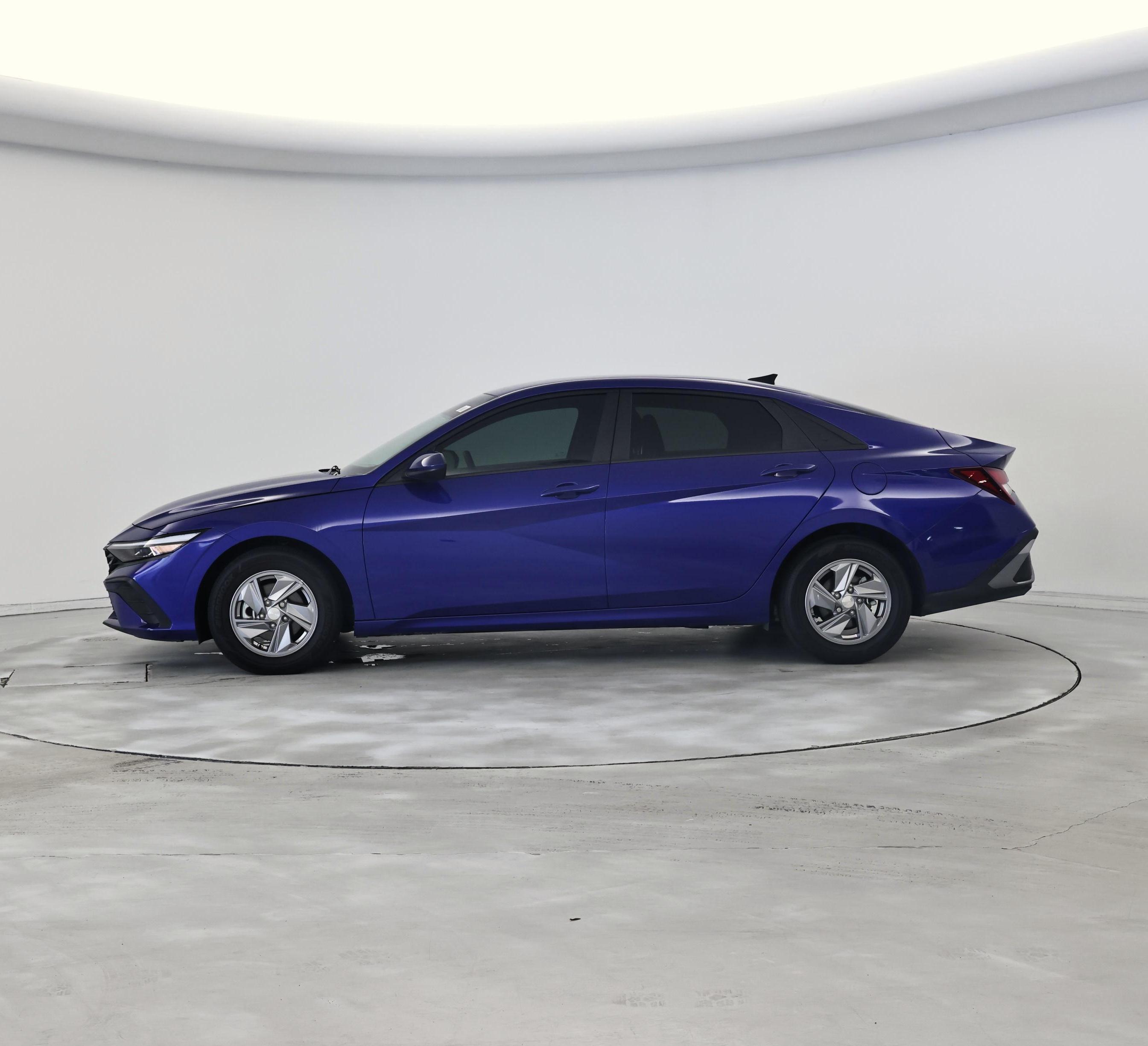 Thumbnail: 2024 Hyundai Elantra - 3