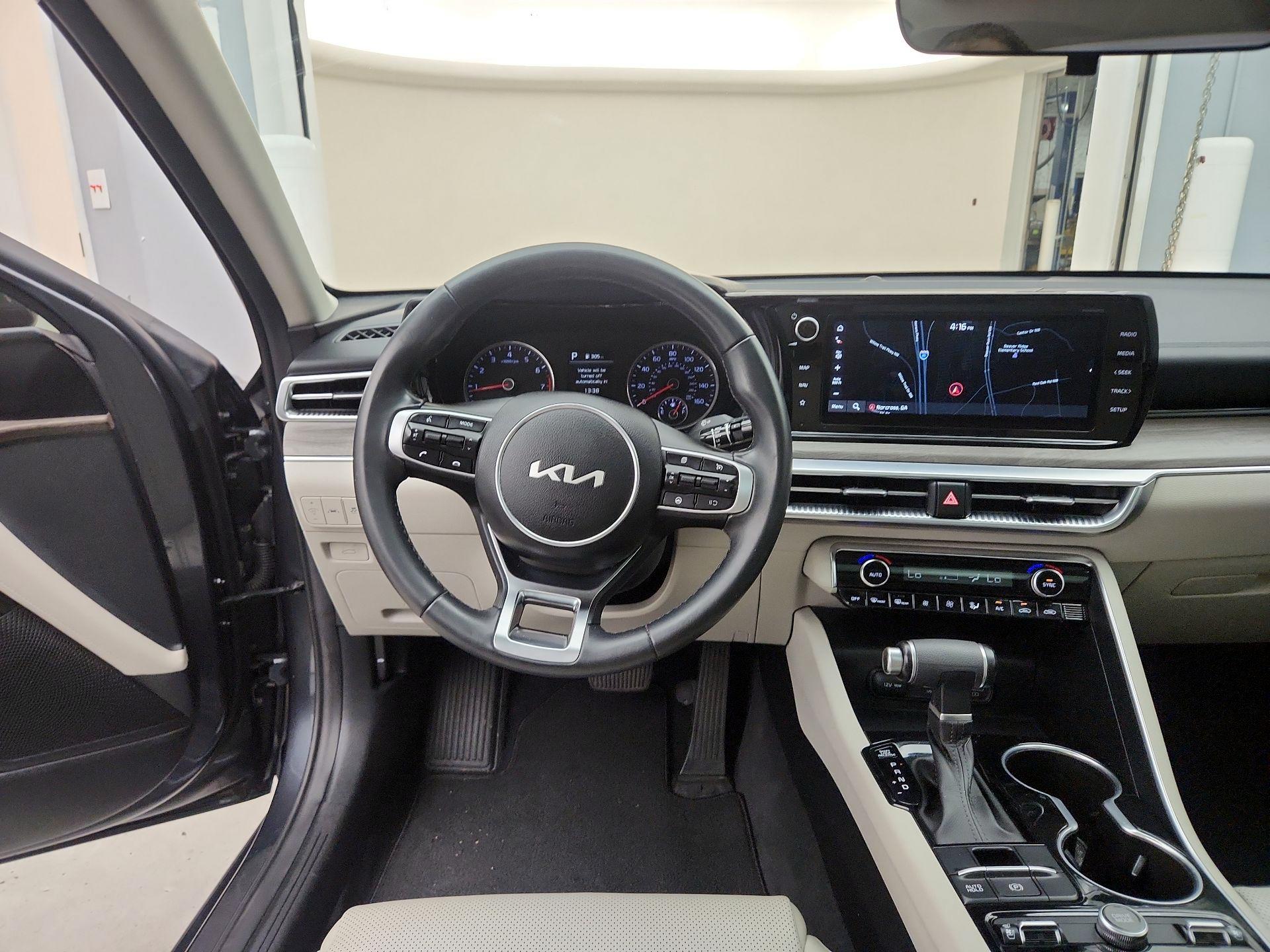 Thumbnail: 2022 Kia K5 - 10