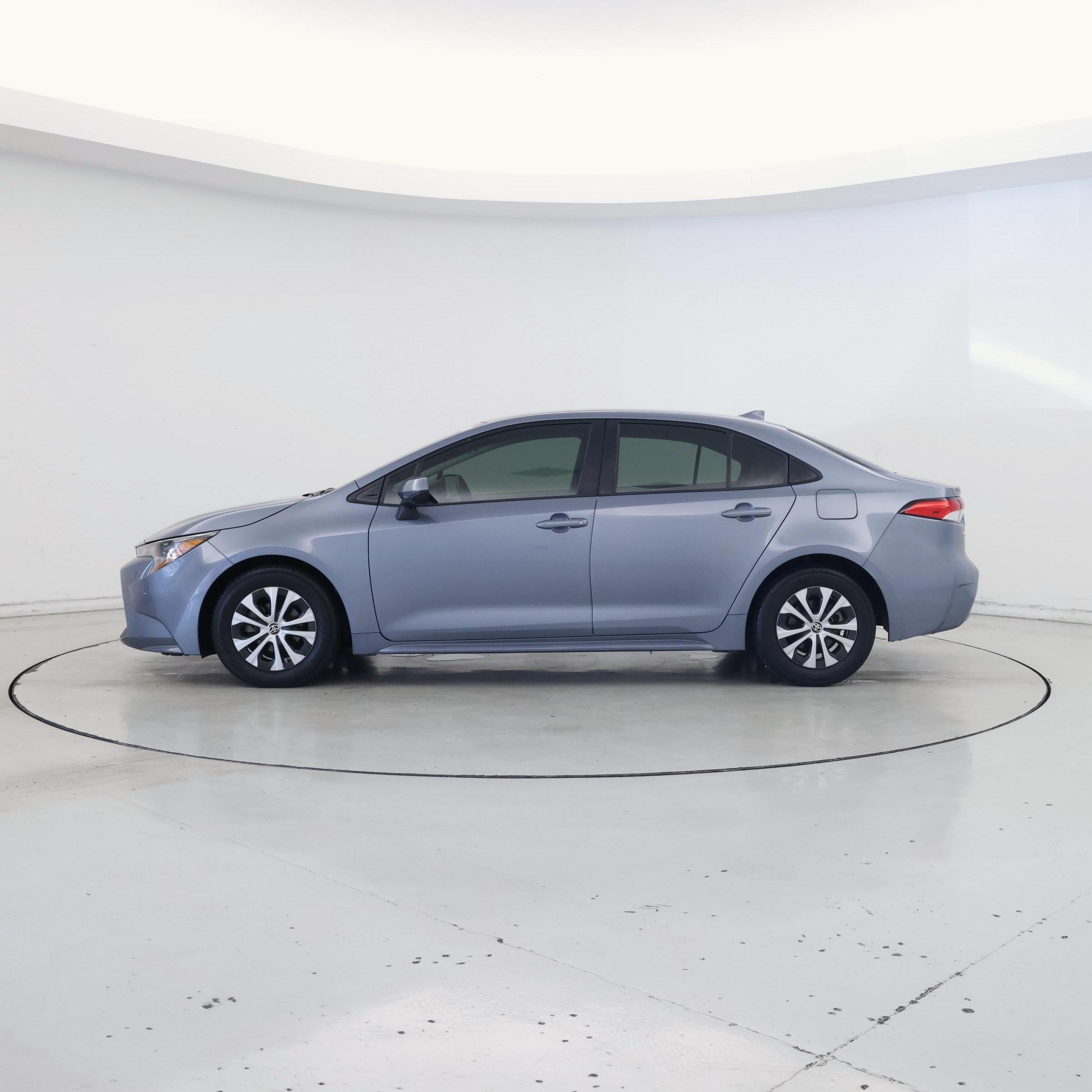 Thumbnail: 2022 Toyota Corolla - 3