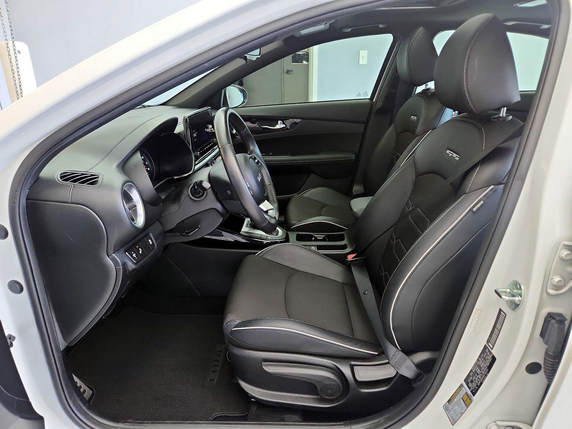Thumbnail: 2024 Kia Forte - 11