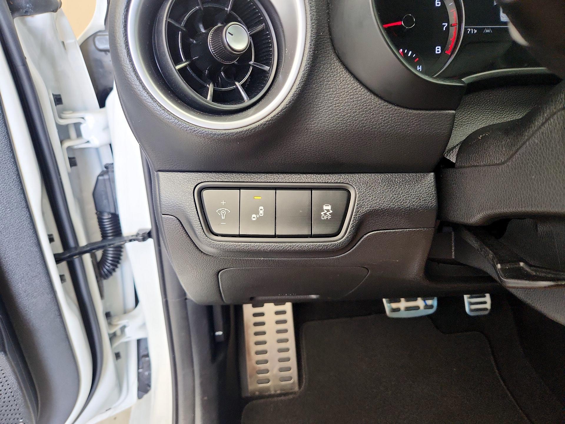 Thumbnail: 2024 Kia Forte - 13