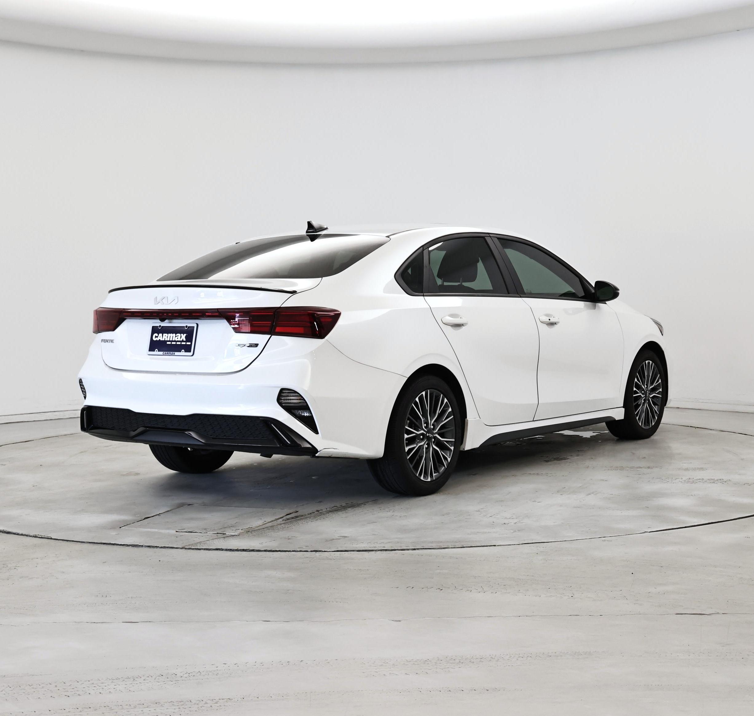 Thumbnail: 2024 Kia Forte - 8