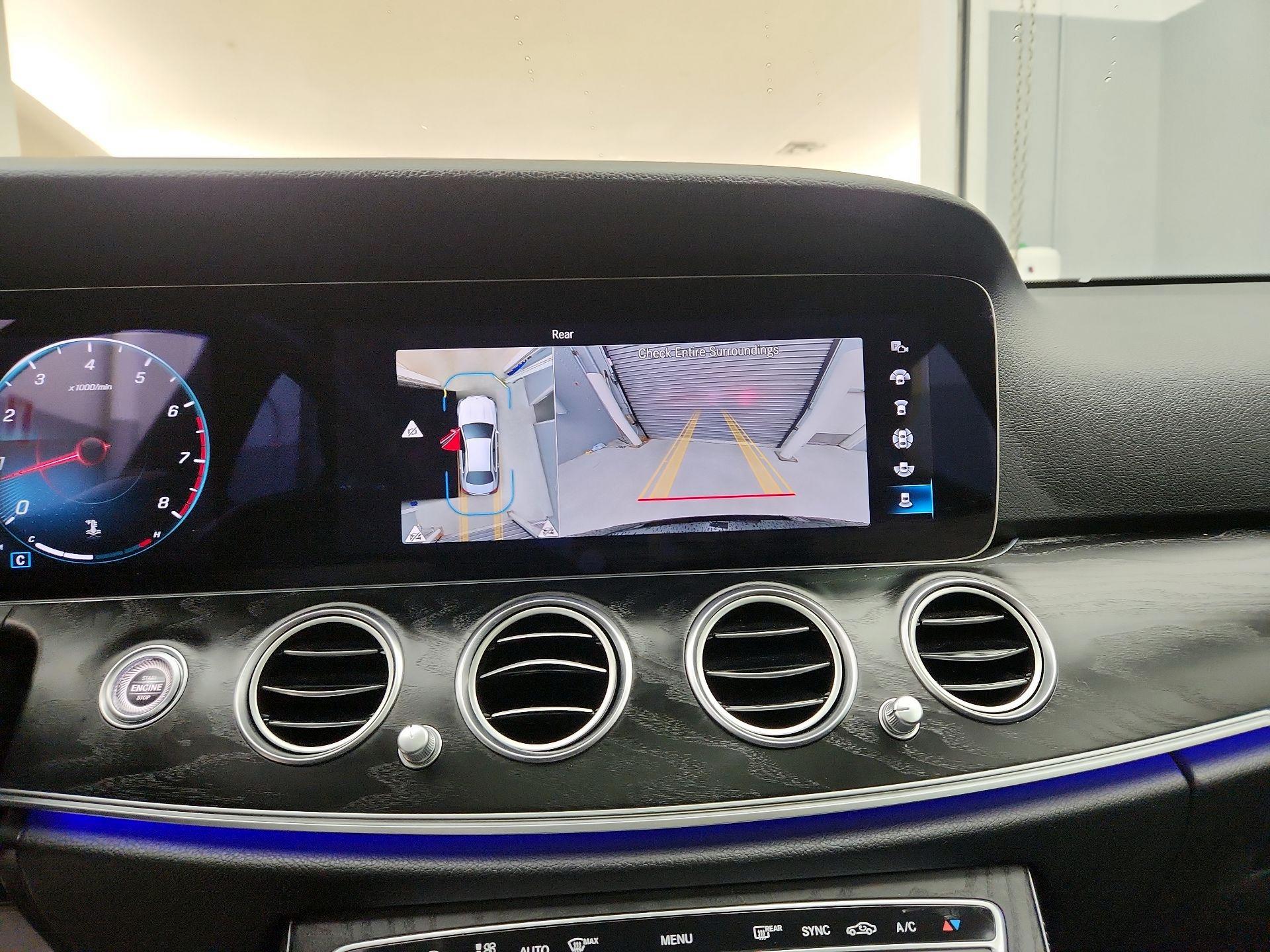 Thumbnail: 2022 Mercedes-Benz E-Class - 15
