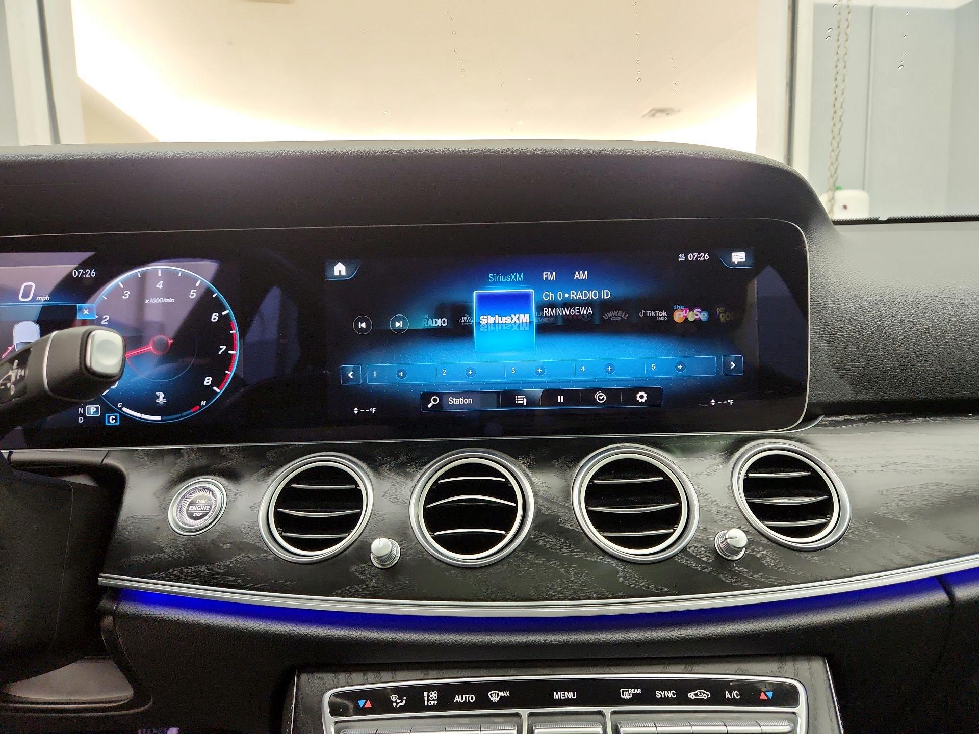 Thumbnail: 2022 Mercedes-Benz E-Class - 16