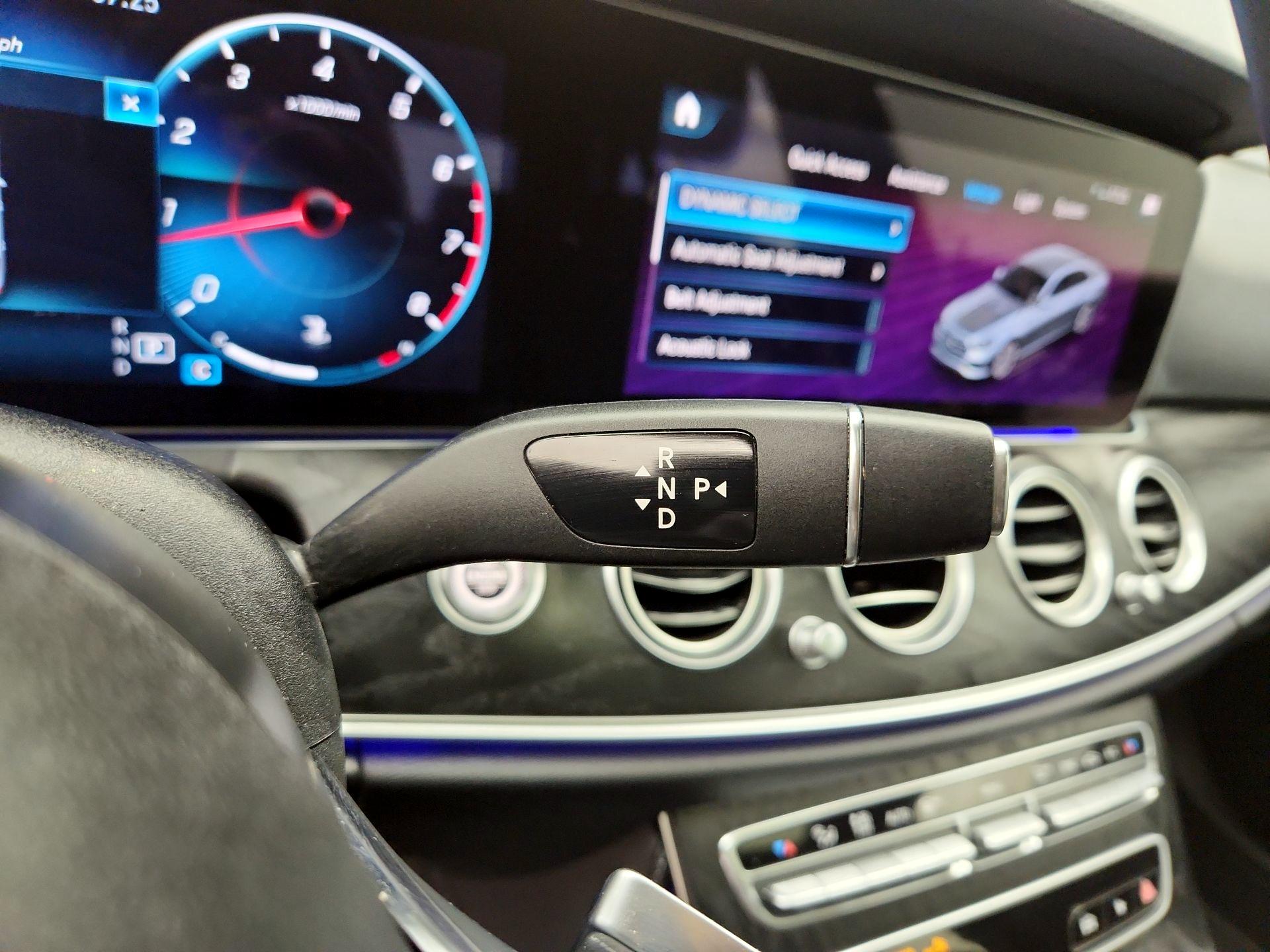 Thumbnail: 2022 Mercedes-Benz E-Class - 18