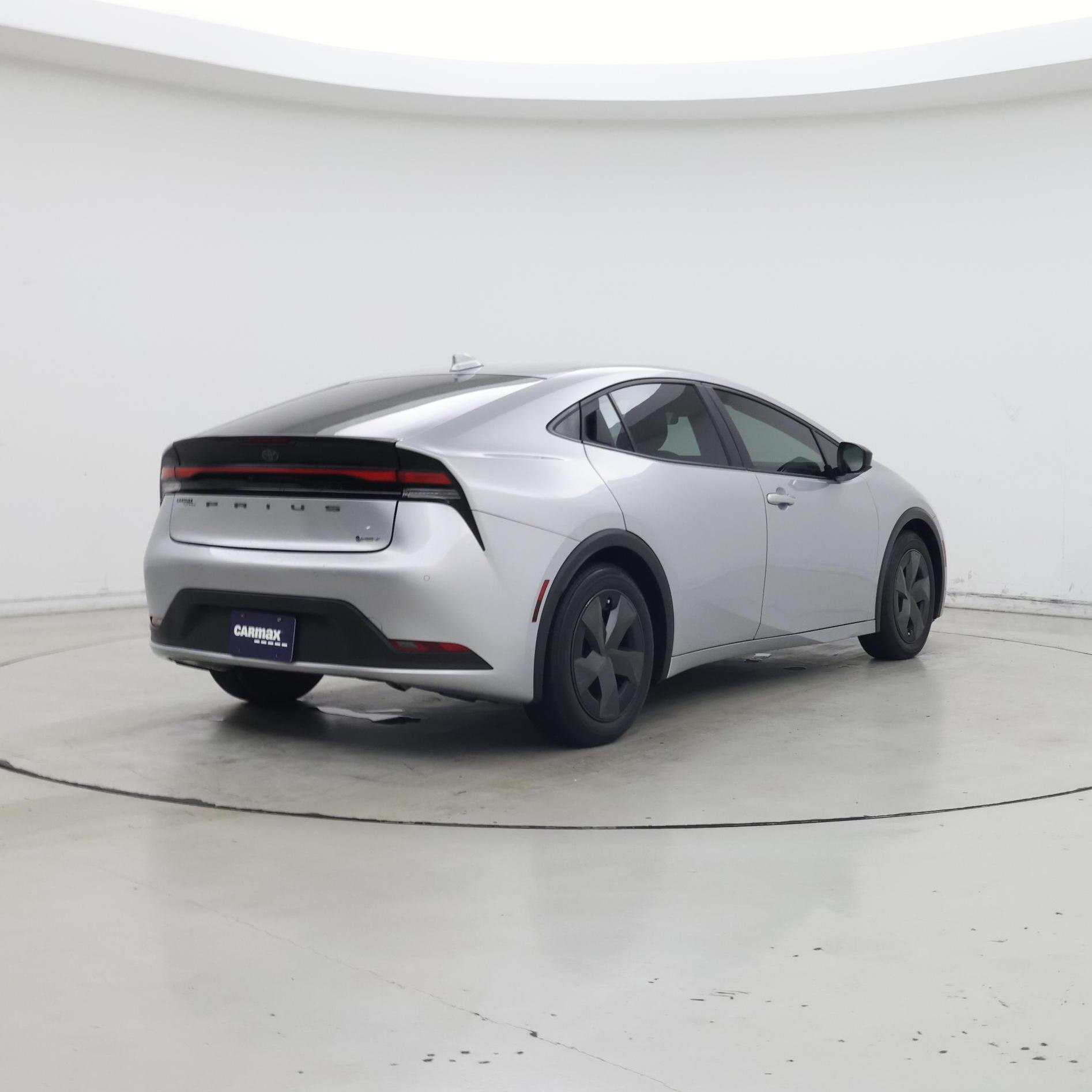 Thumbnail: 2023 Toyota Prius - 8