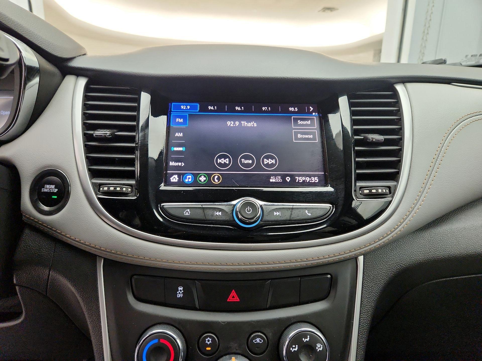 Thumbnail: 2020 Chevrolet Trax - 15