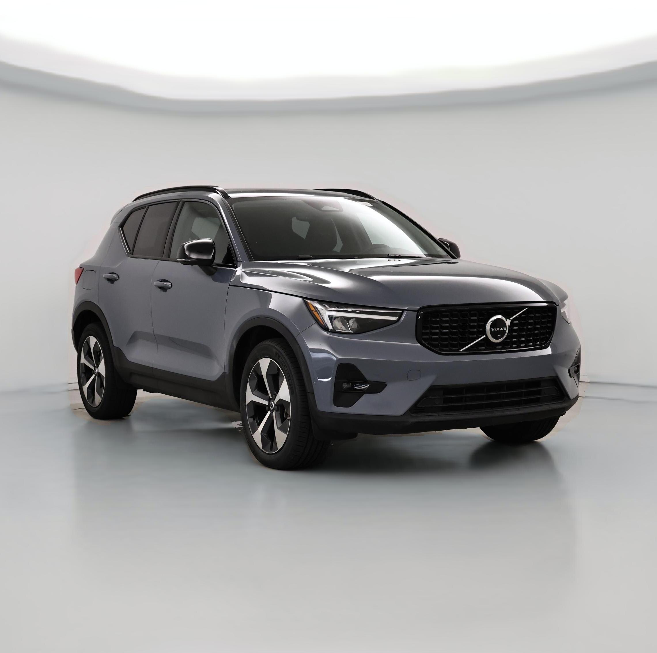 Thumbnail: 2023 Volvo XC40 - 1