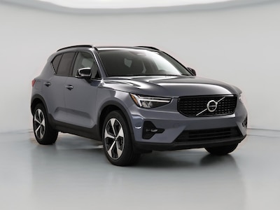 Gray 2023 Volvo XC40 B4 Ultimate Dark Theme