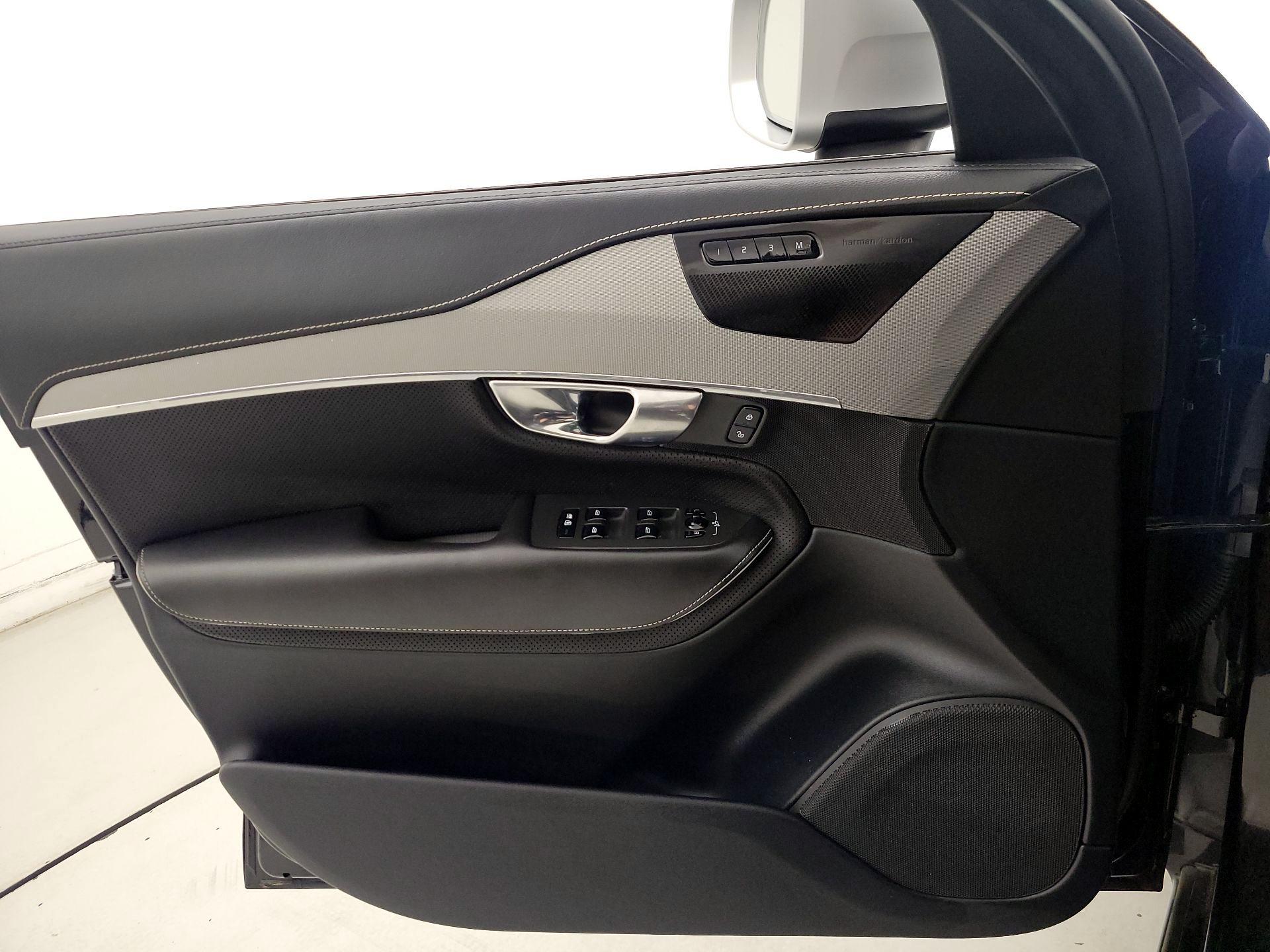 Thumbnail: 2019 Volvo XC90 - 12