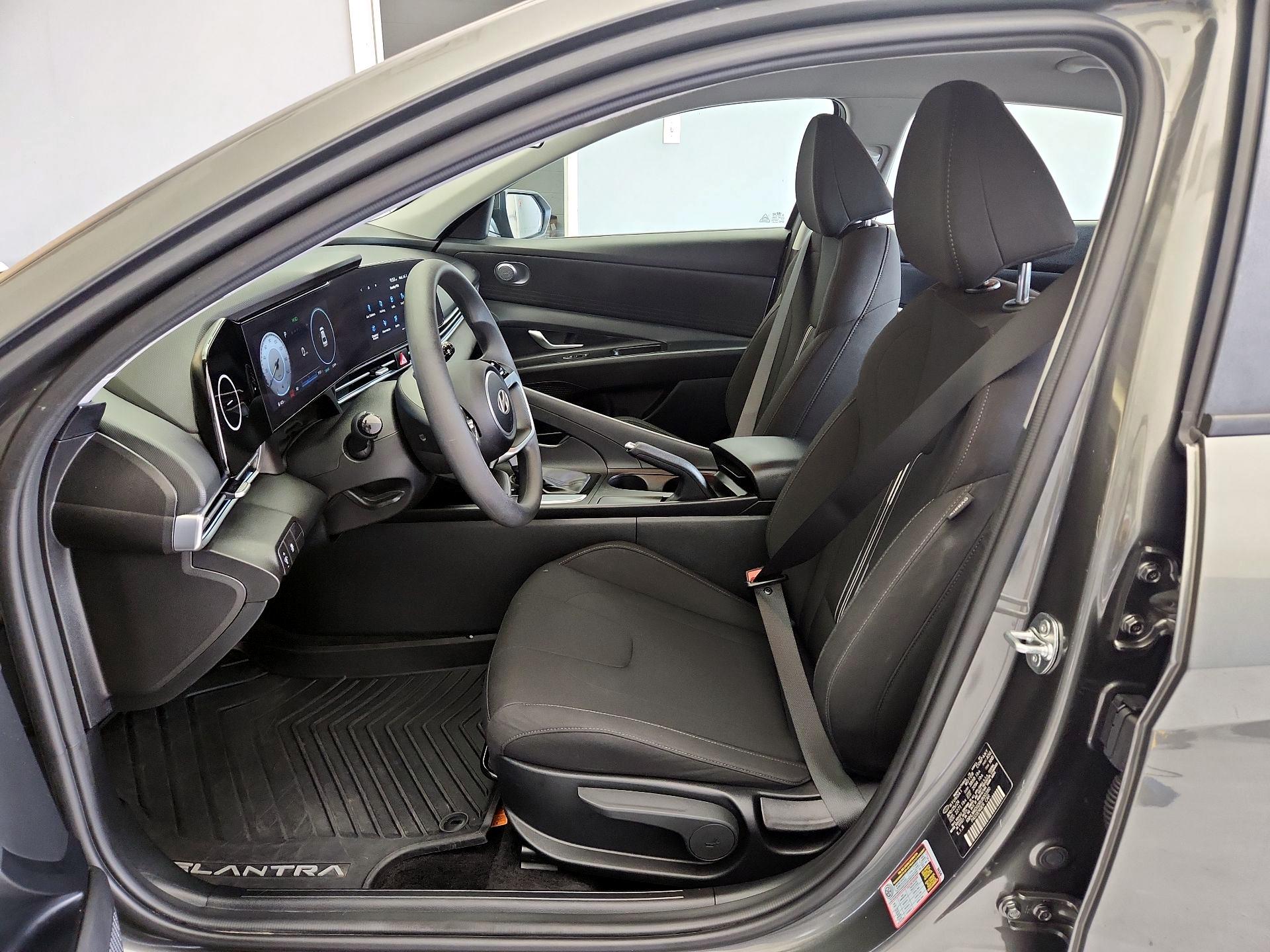 Thumbnail: 2024 Hyundai Elantra - 11