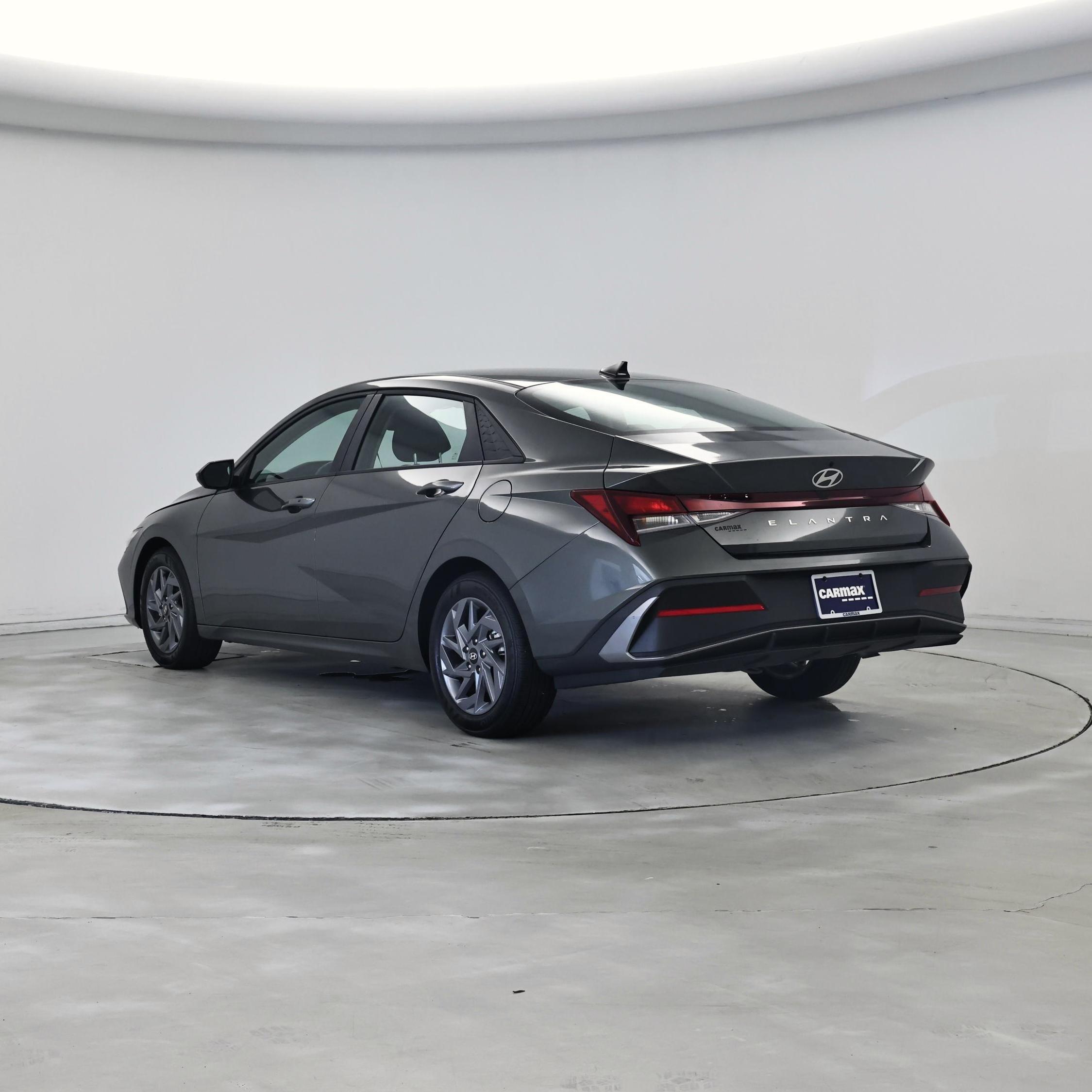 Thumbnail: 2024 Hyundai Elantra - 2