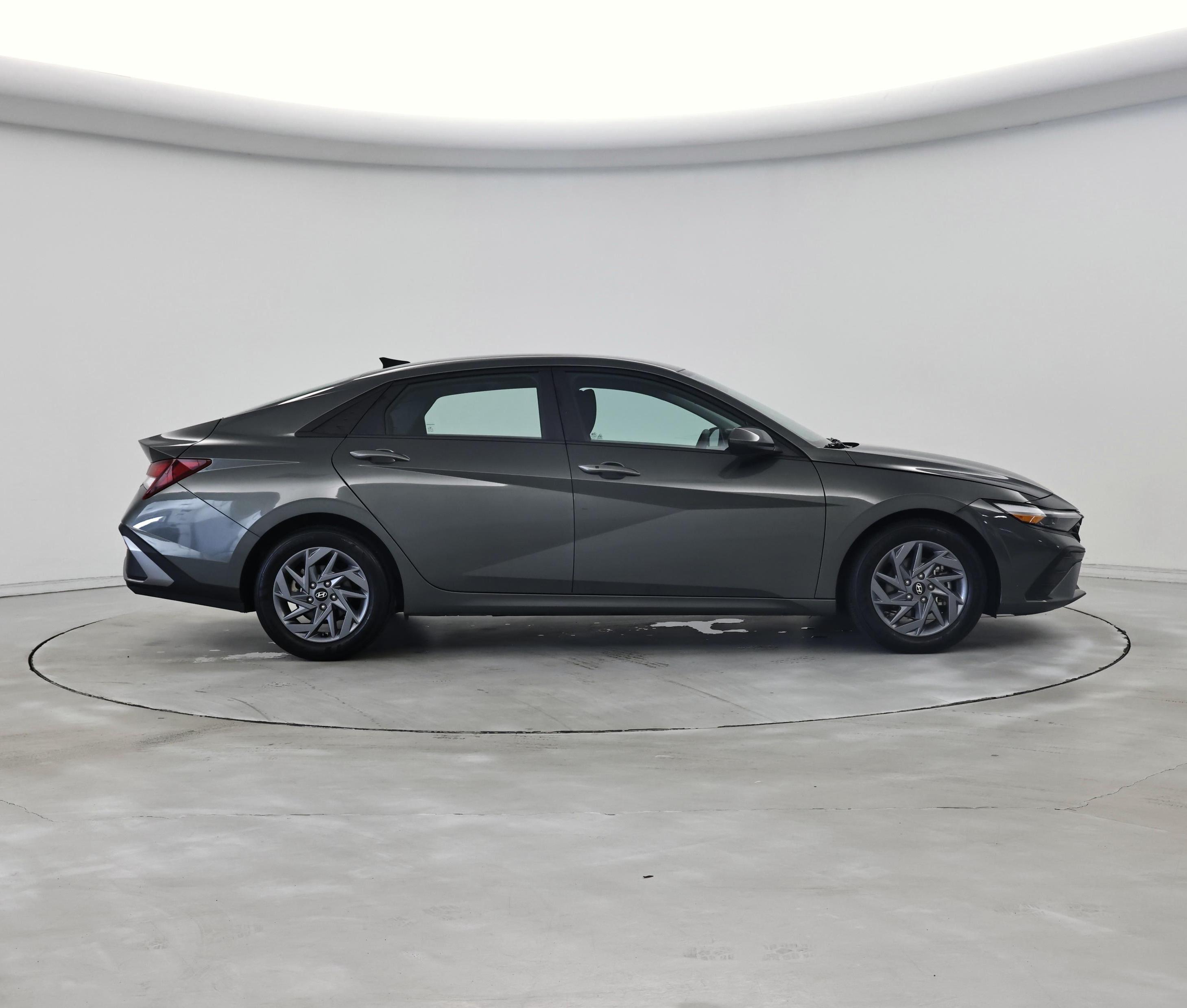 Thumbnail: 2024 Hyundai Elantra - 7